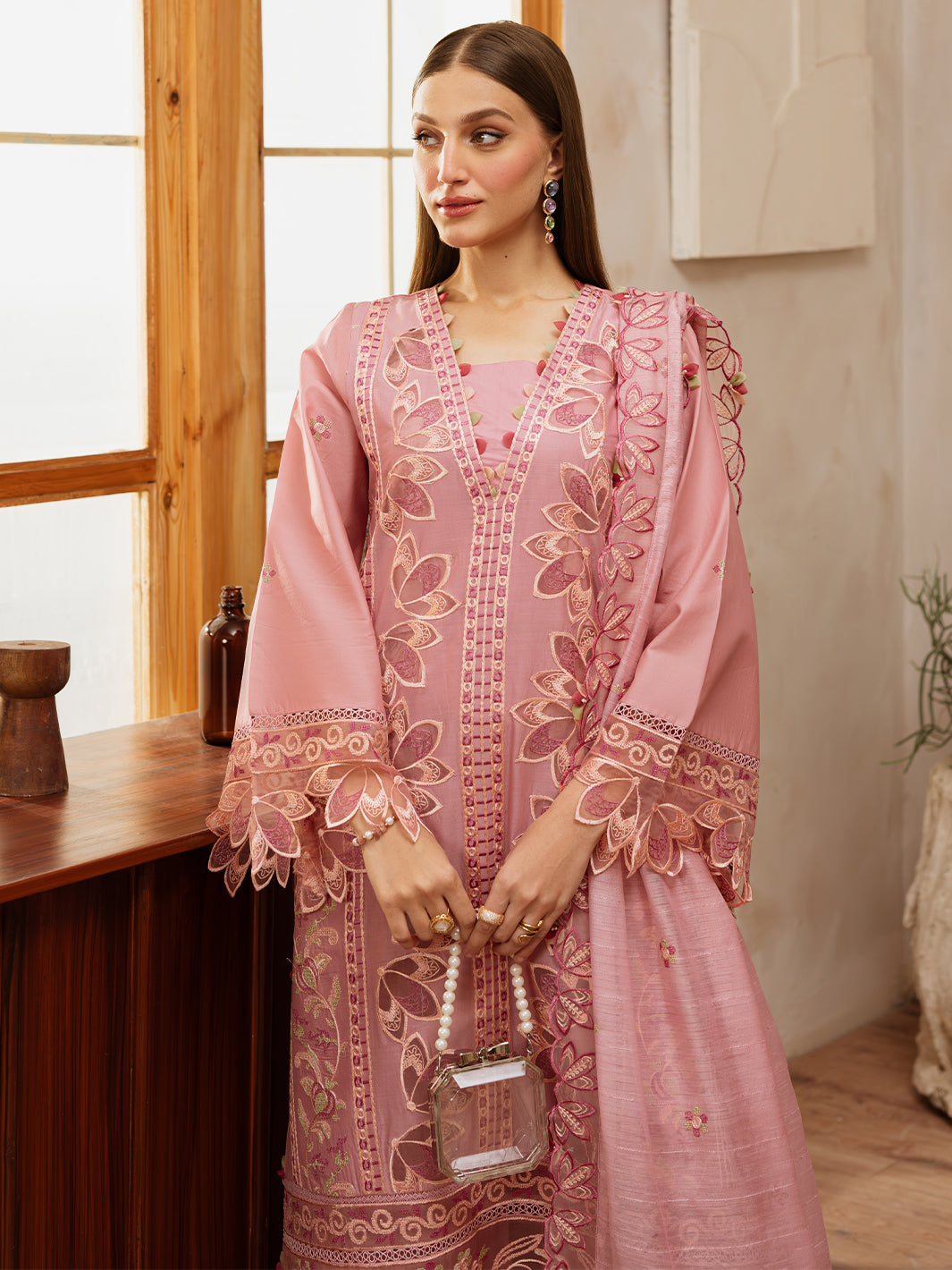 Mahnur | Florence Luxury Lawn 25 | AZMEY - Official Mahnur stockist in UK - Sakeena London
