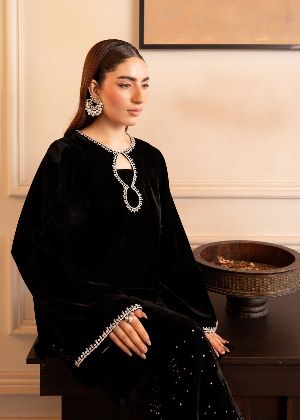 Fozia Khalid | The Velvet Rise 25 | NOIR GLEAM - Official Fozia Khalid stockist in UK - Sakeena London
