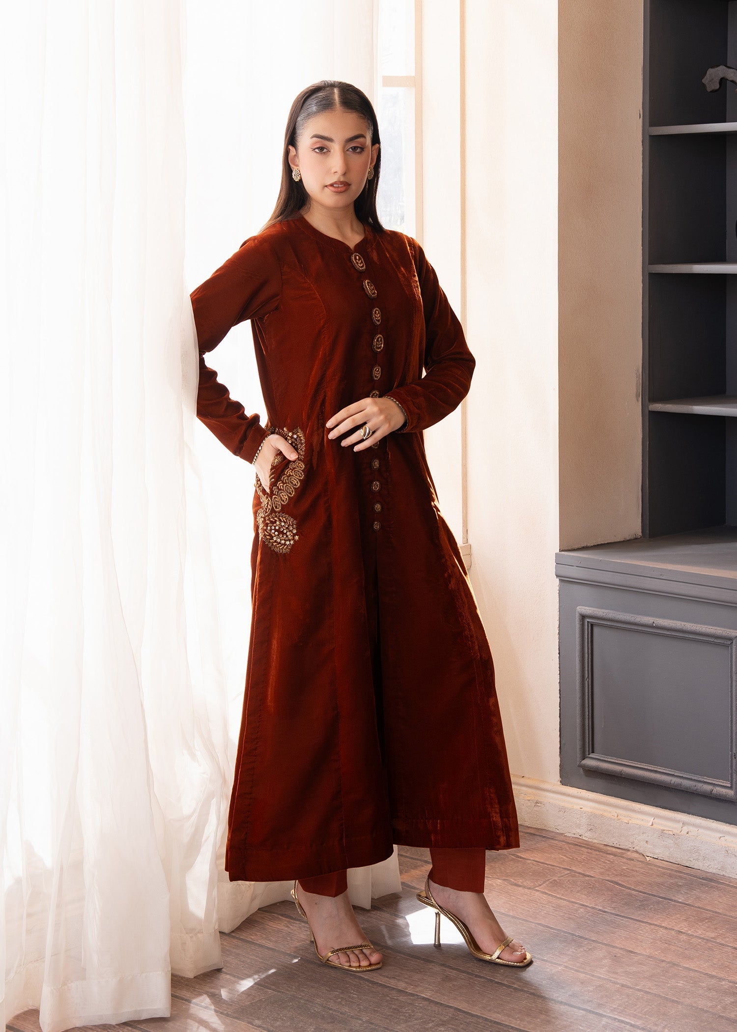 Fozia Khalid | The Velvet Rise 25 | MOCHA LUXE - Official Fozia Khalid stockist in UK - Sakeena London