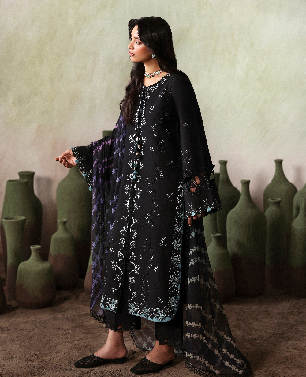 Republic Womenswear | Basics Pret | Shadow Muse