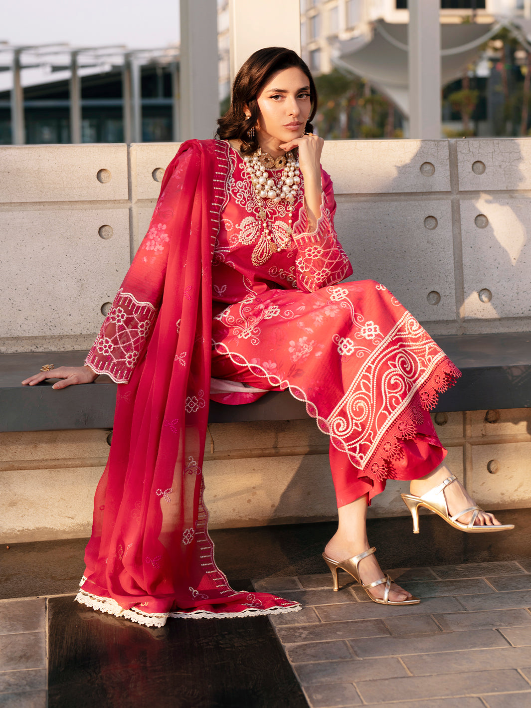 Mahnur | Broadway Luxury Lawn 26 | BW - 013