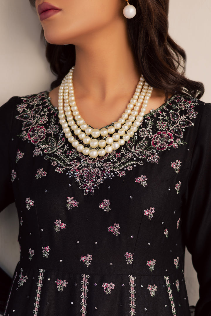 Batik | Winter 25 | Black Mastani