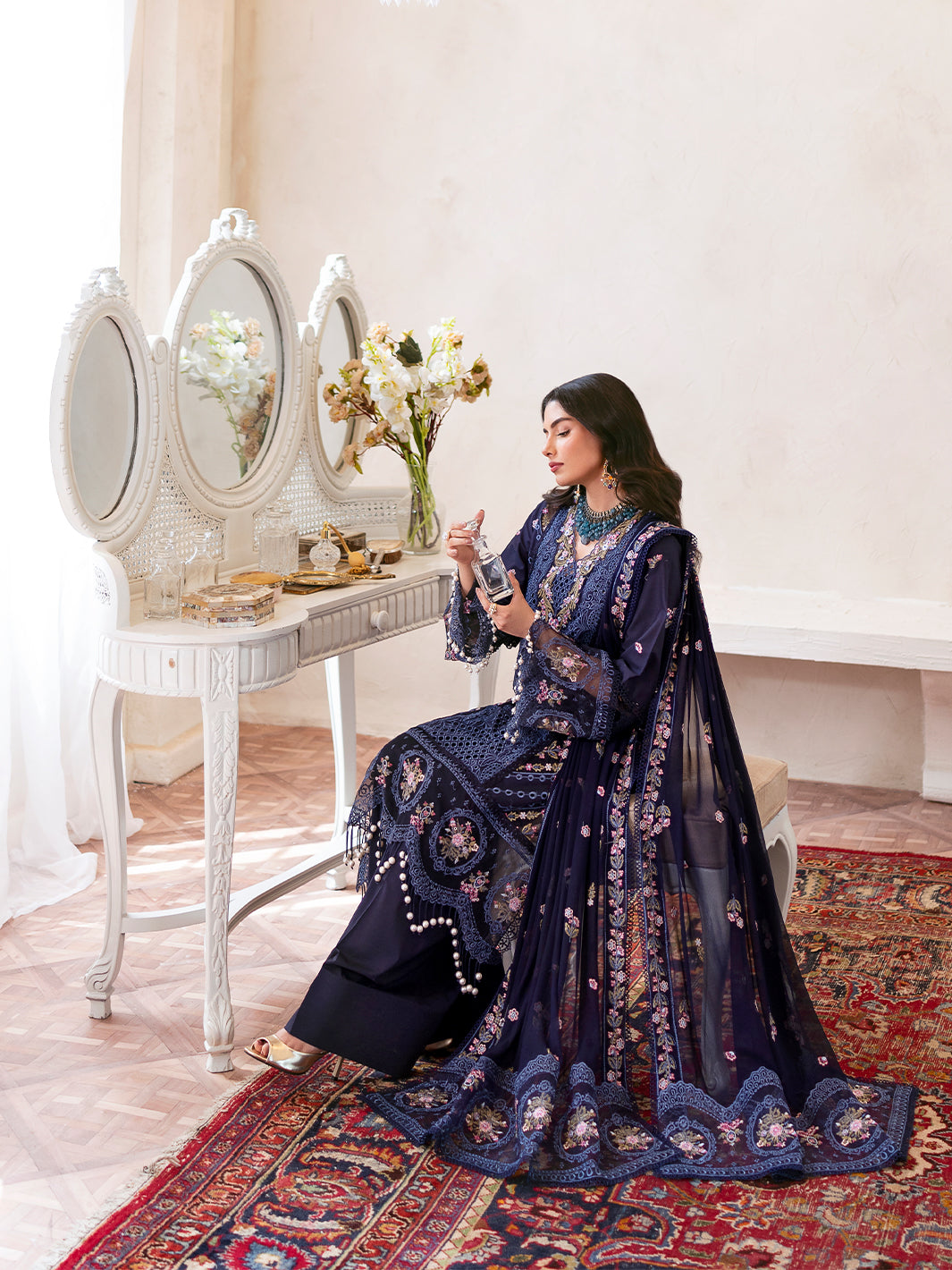 Mahnur | Sophie Luxury Lawn 25 | Blake - Official Mahnur stockist in UK - Sakeena London