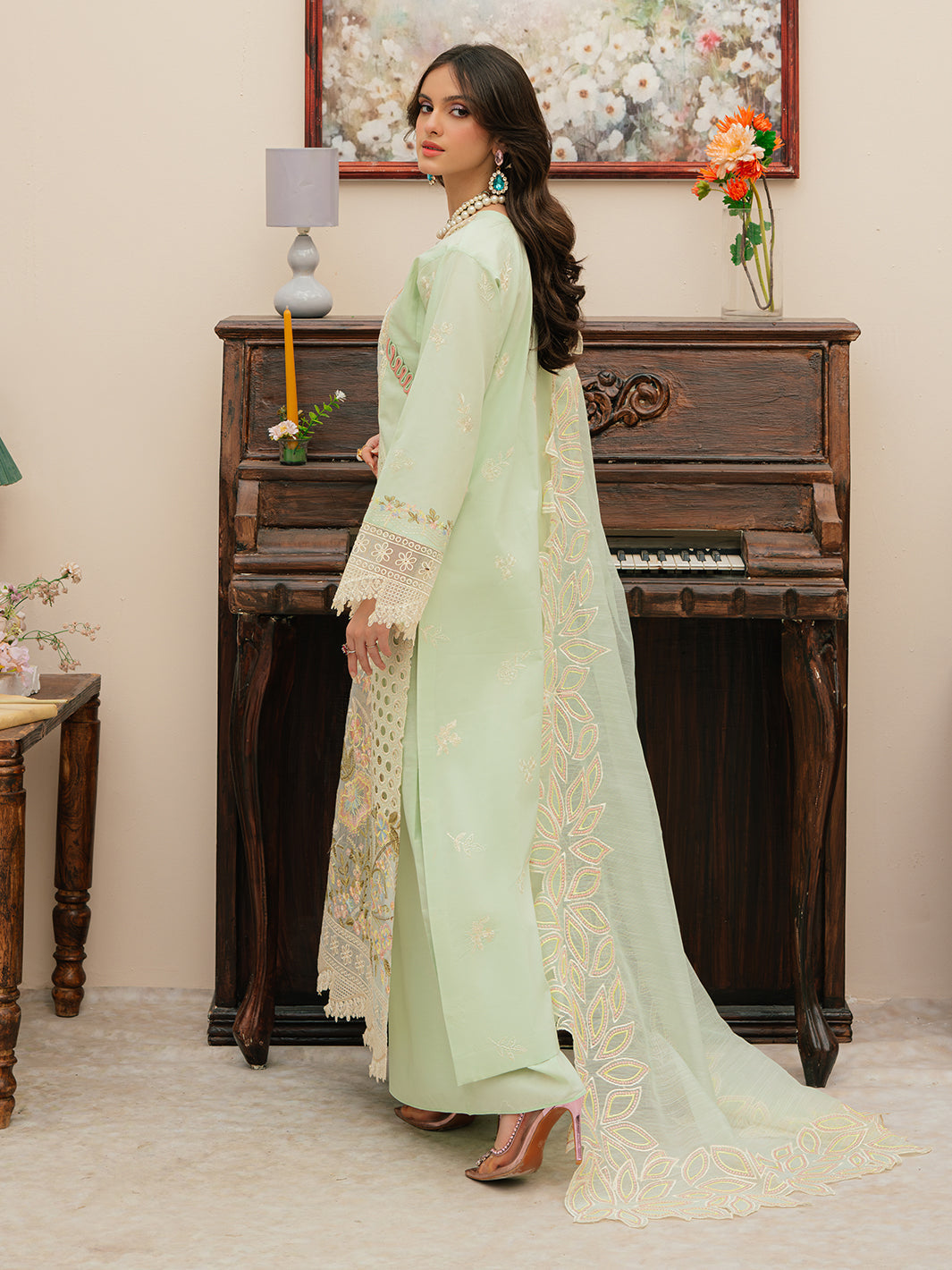 Mahnur | Allenura Luxury Lawn 24 | CAROLINE - Official Mahnur stockist in UK - Sakeena London