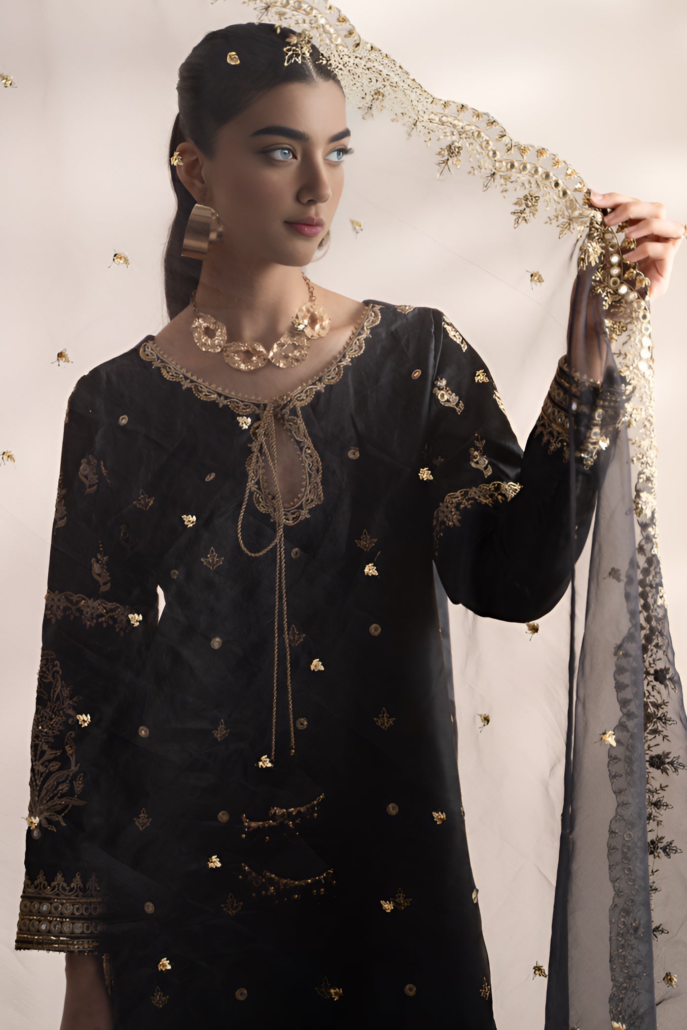Charizma | Festive Pret | STM23-02 - Official Charizma stockist in UK - Sakeena London