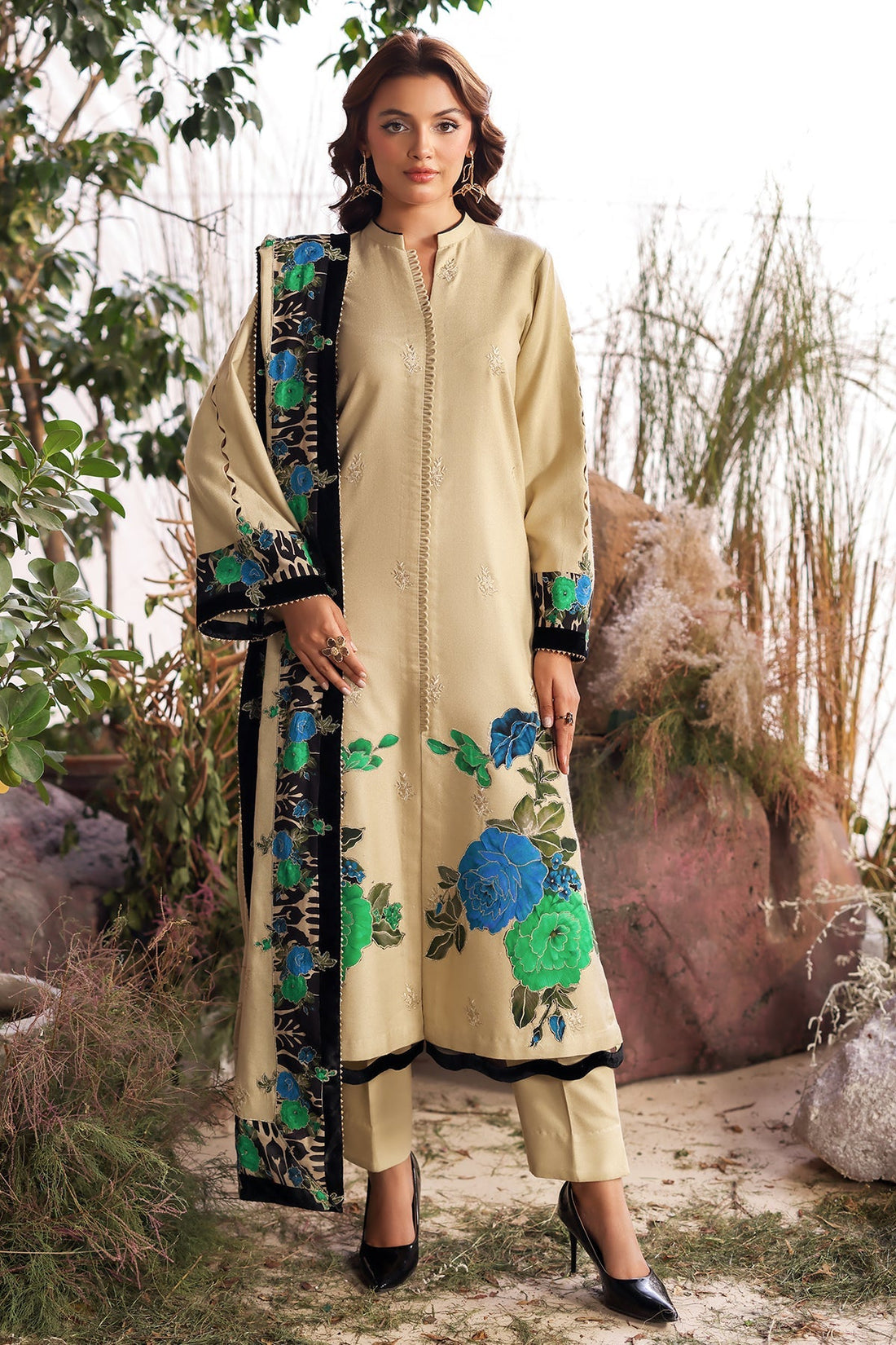 Charizma | Poshima Shawl | PS4-17 - Official Charizma stockist in UK - Sakeena London
