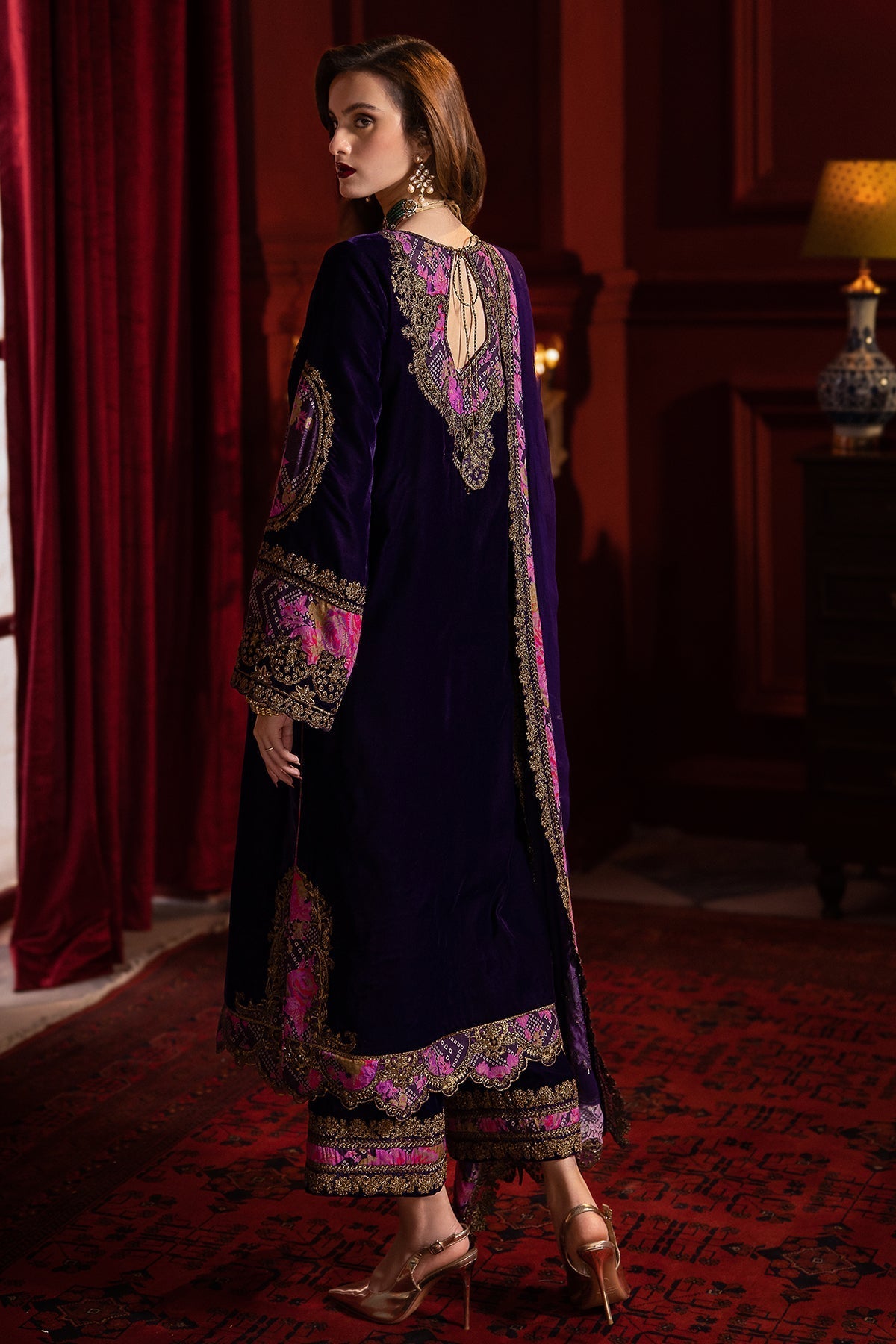 Charizma | Signora Velvet | Velvet CVT4-01 - Official Charizma stockist in UK - Sakeena London