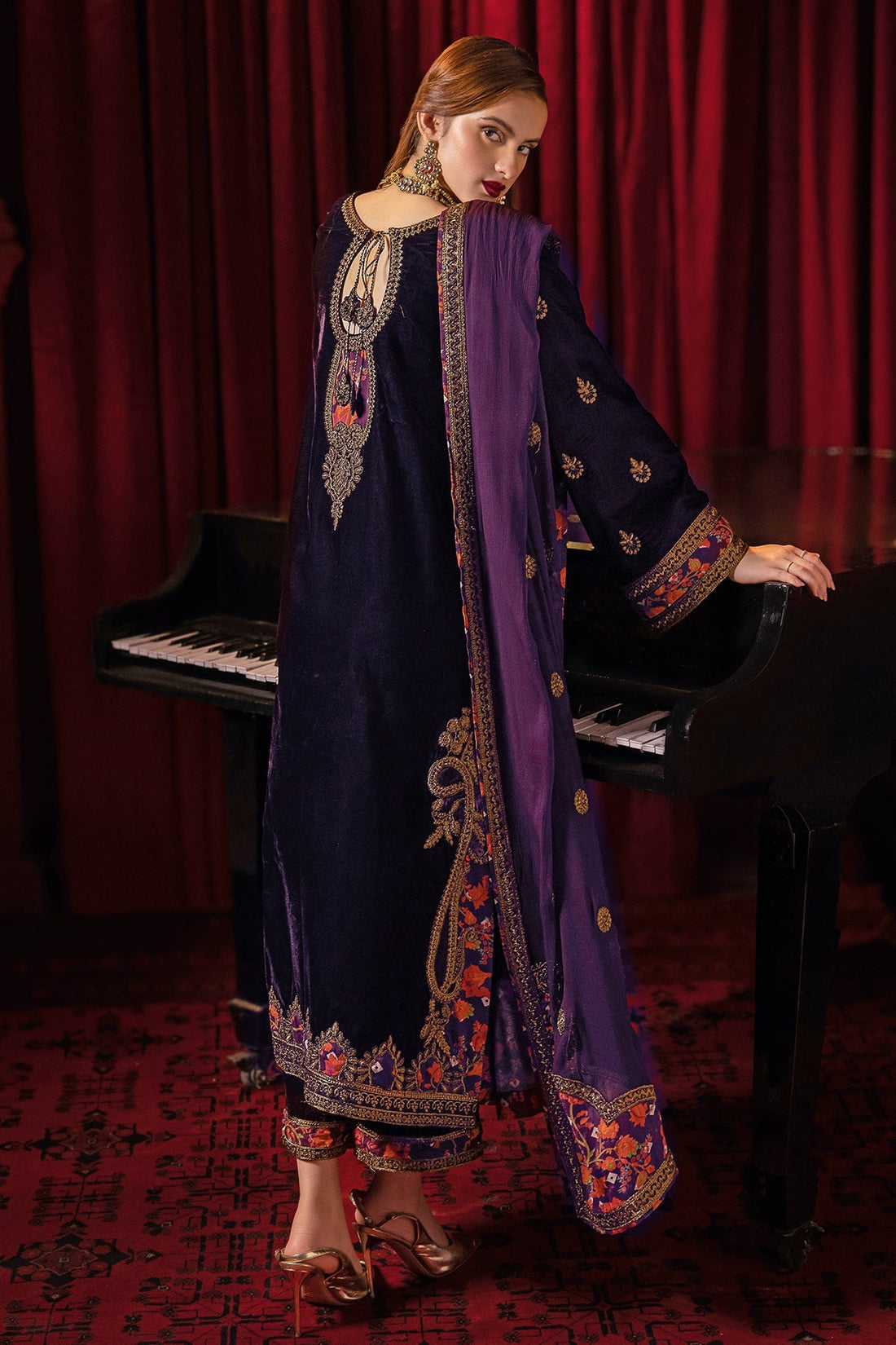 Charizma | Signora Velvet | Velvet CVT4-08 - Official Charizma stockist in UK - Sakeena London