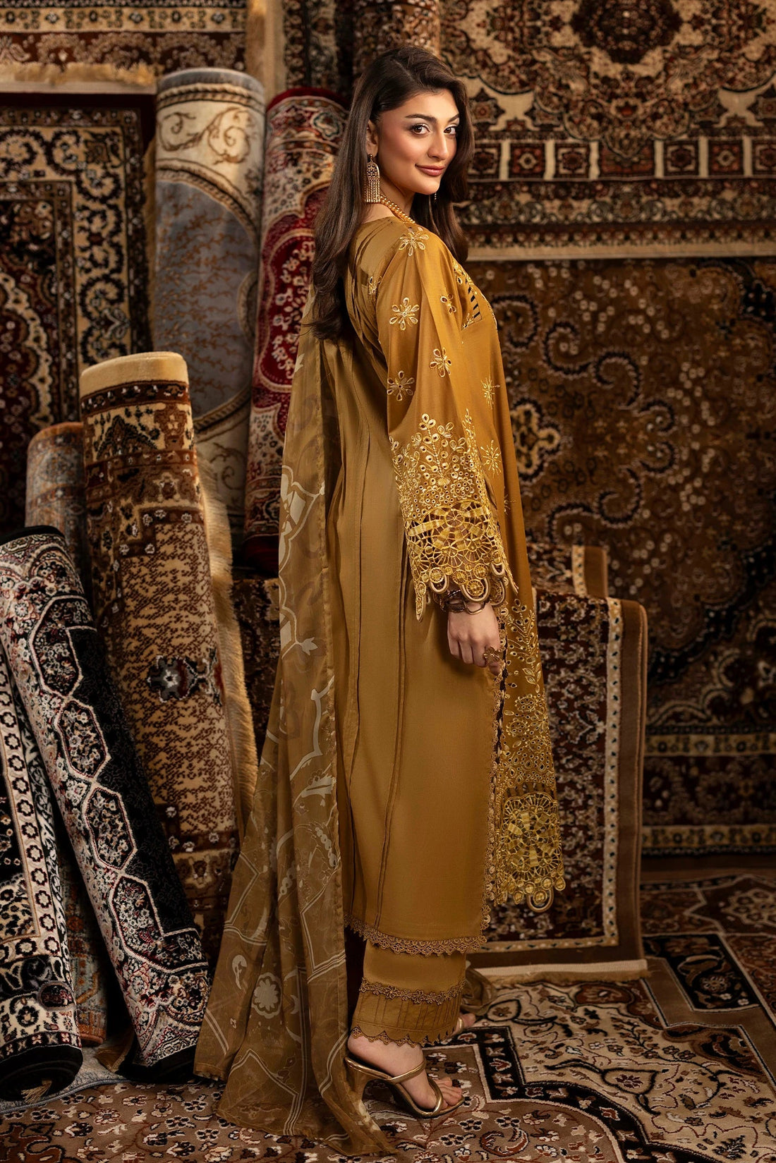 Adans Libas | Adans Chenille | CHENILLE 1692