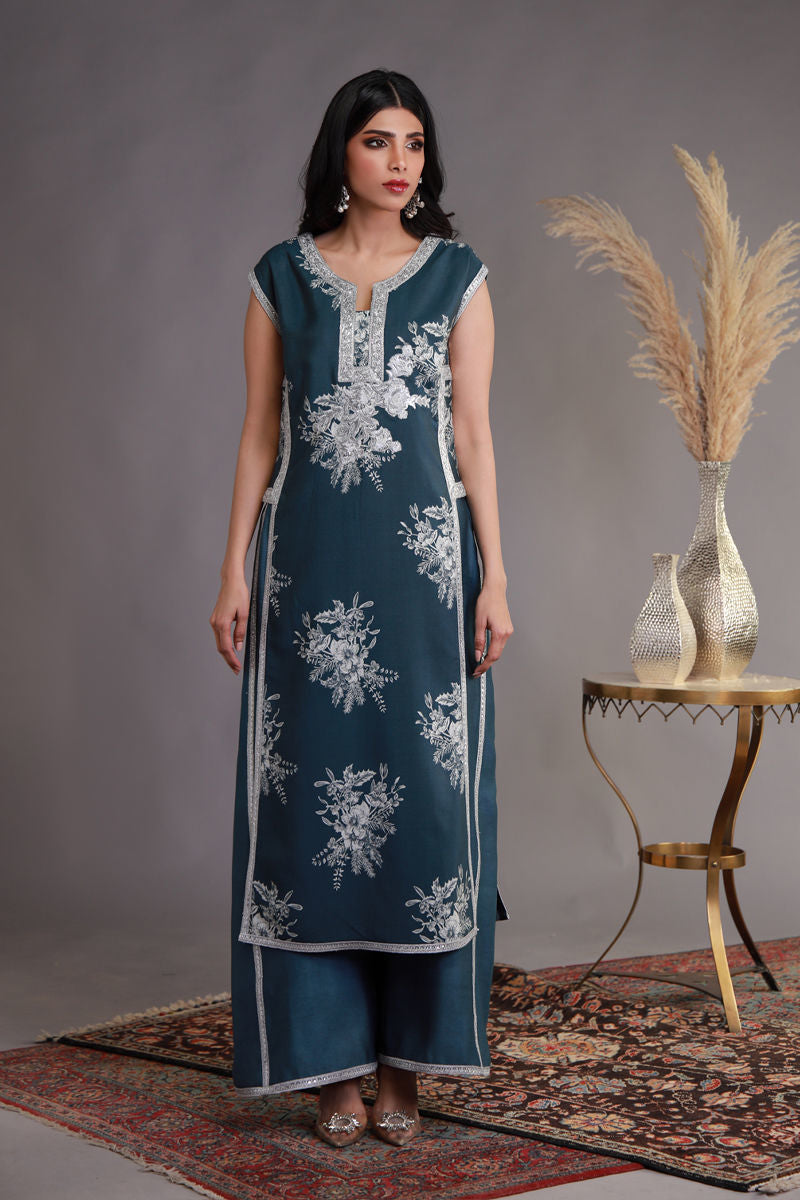 Shamaeel Ansari | Winter Festive 25 | WFE-05 - Official Shamaeel Ansari stockist in UK - Sakeena London
