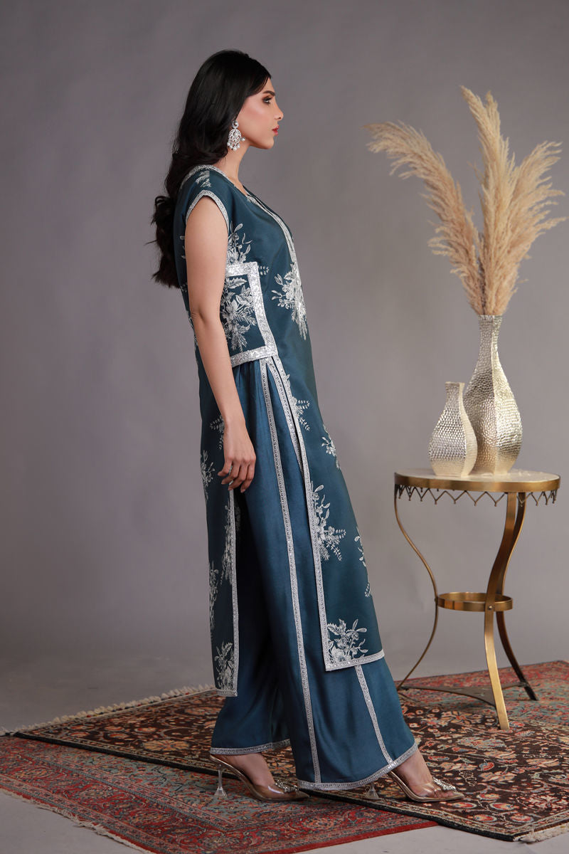 Shamaeel Ansari | Winter Festive 25 | WFE-05 - Official Shamaeel Ansari stockist in UK - Sakeena London