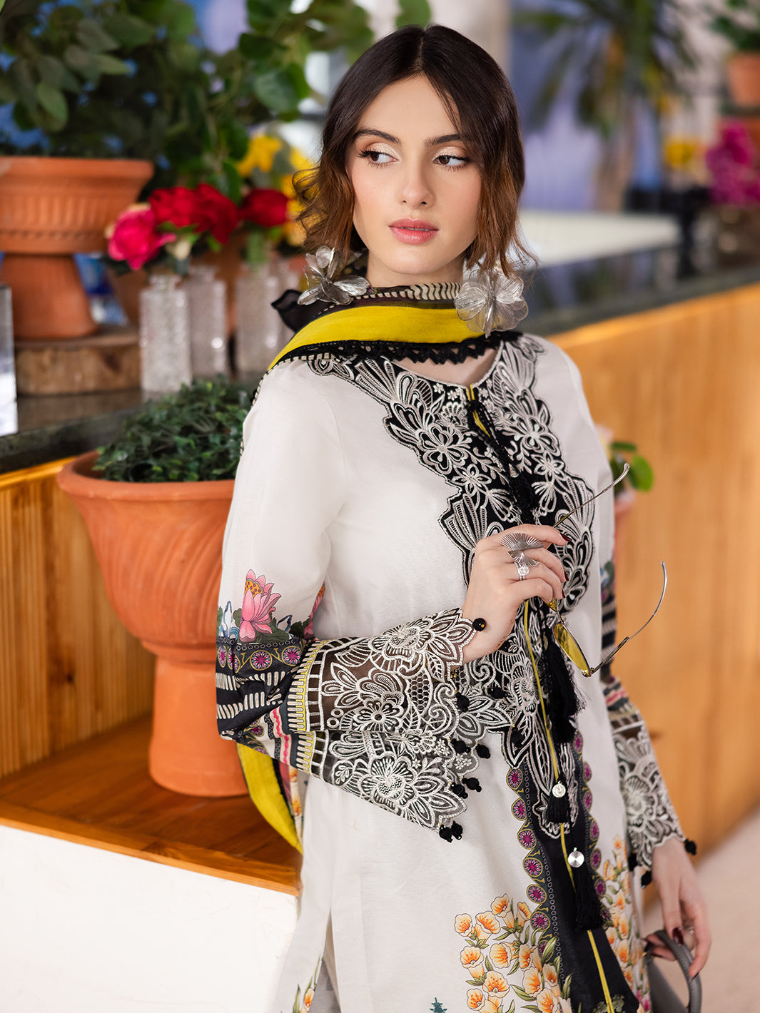 Mahnur | After Hours Luxury Lawn 25 | ChitChat Charm - Official Mahnur stockist in UK - Sakeena London