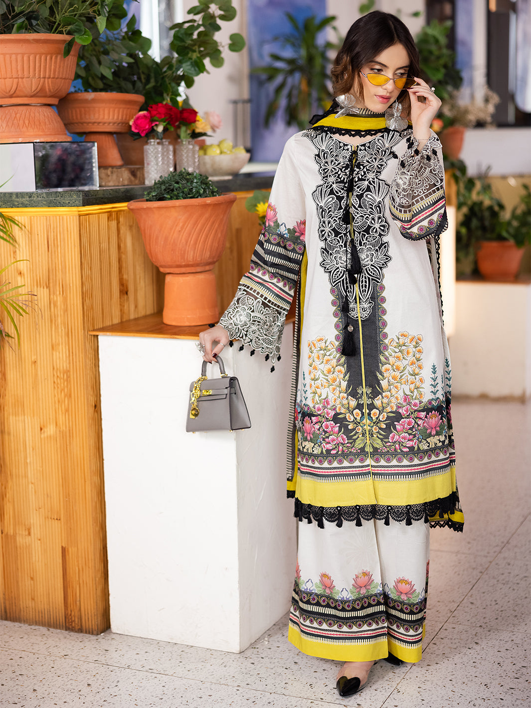 Mahnur | After Hours Luxury Lawn 25 | ChitChat Charm - Official Mahnur stockist in UK - Sakeena London