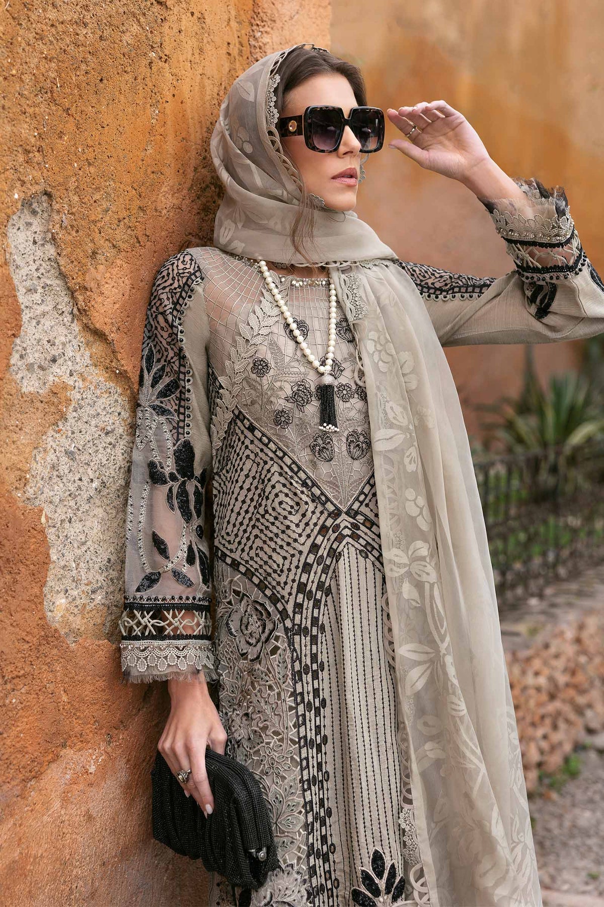 Maria B | Luxury Lawn 25 | D-2510-B - Official Maria B stockist in UK - Sakeena London
