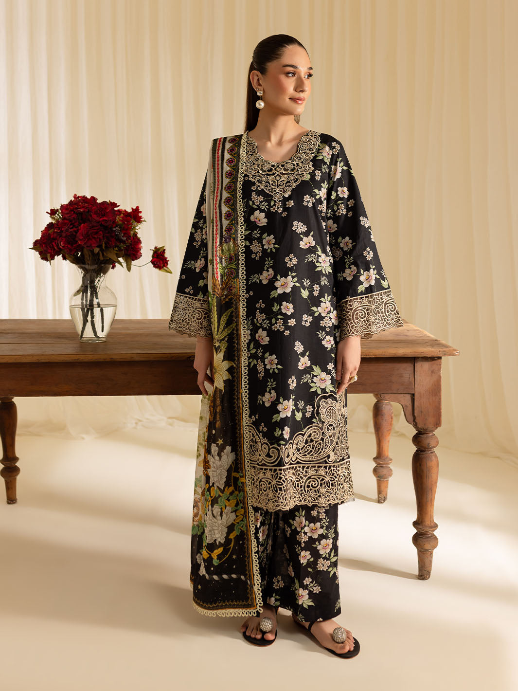 Mahnur | Leila Printkari Edit 25 | LP - 12 - Official Mahnur stockist in UK - Sakeena London