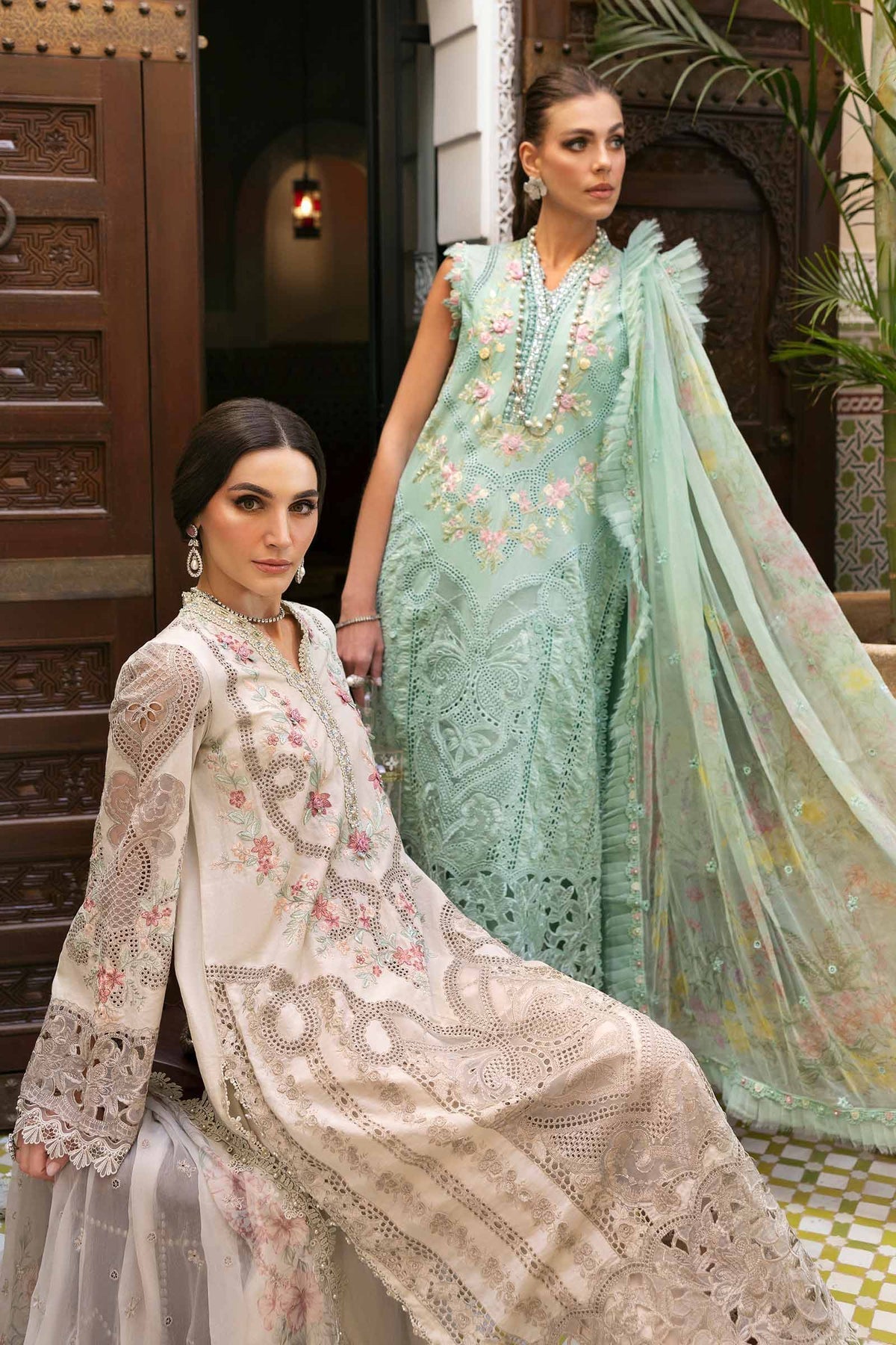 Maria B | Luxury Lawn 25 | D-2514-B - Official Maria B stockist in UK - Sakeena London