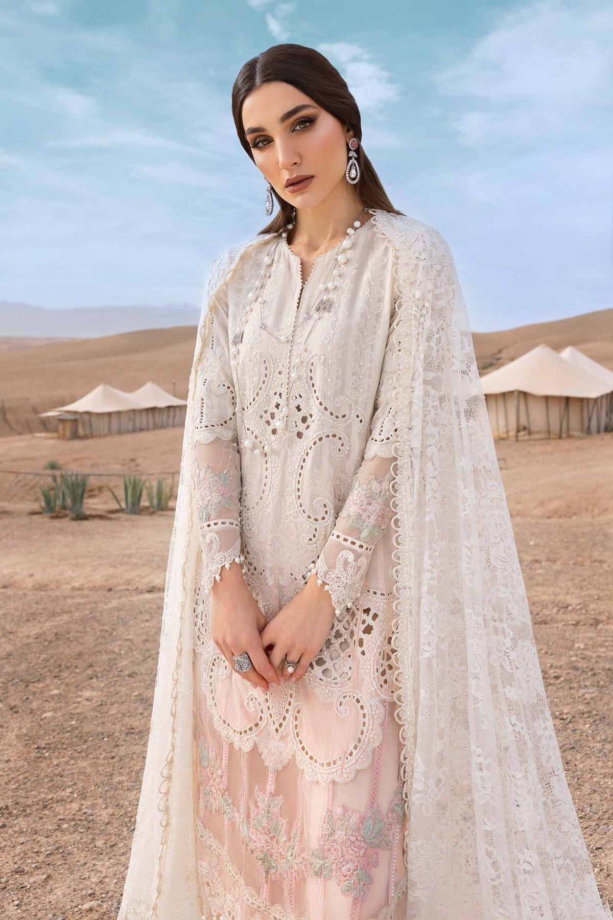 Maria B | Luxury Lawn 25 | D-2515-A - Official Maria B stockist in UK - Sakeena London