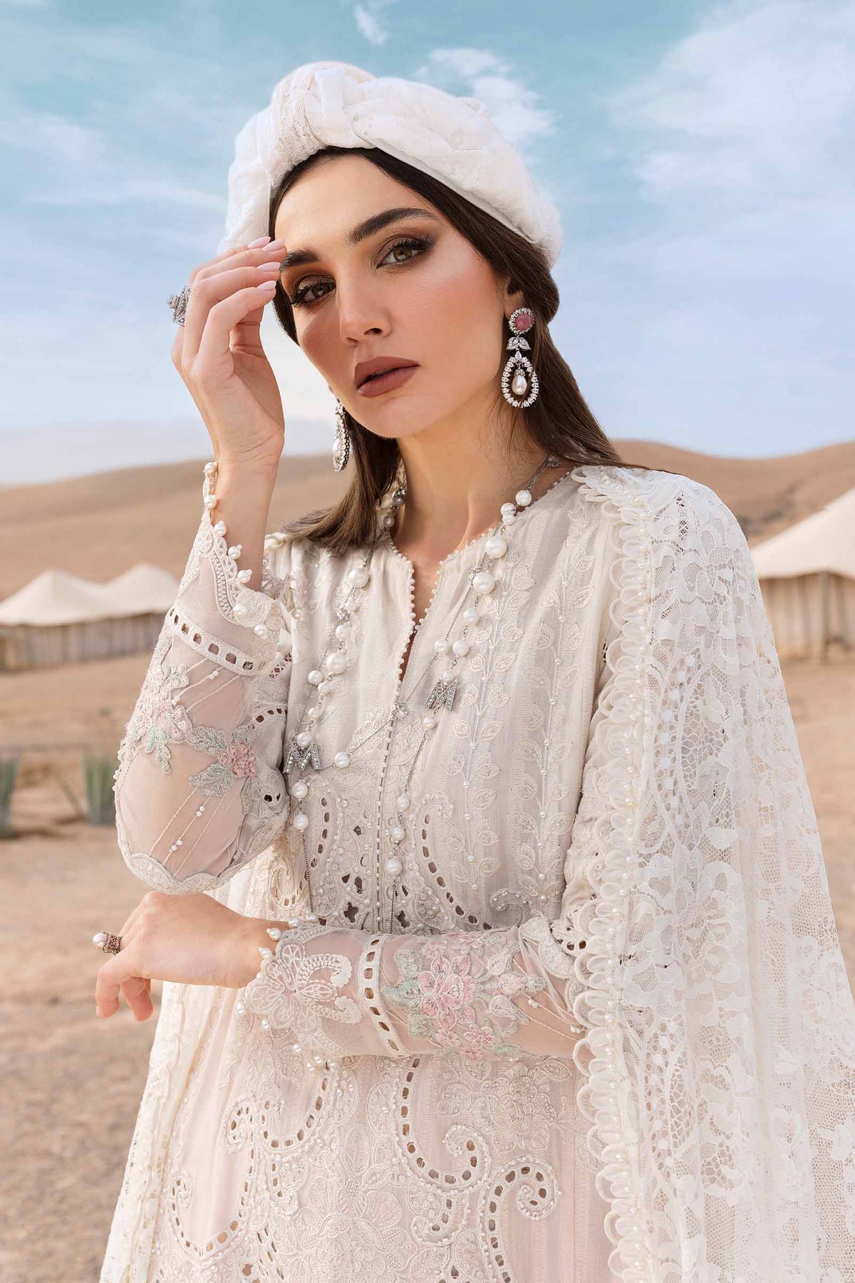 Maria B | Luxury Lawn 25 | D-2515-A - Official Maria B stockist in UK - Sakeena London