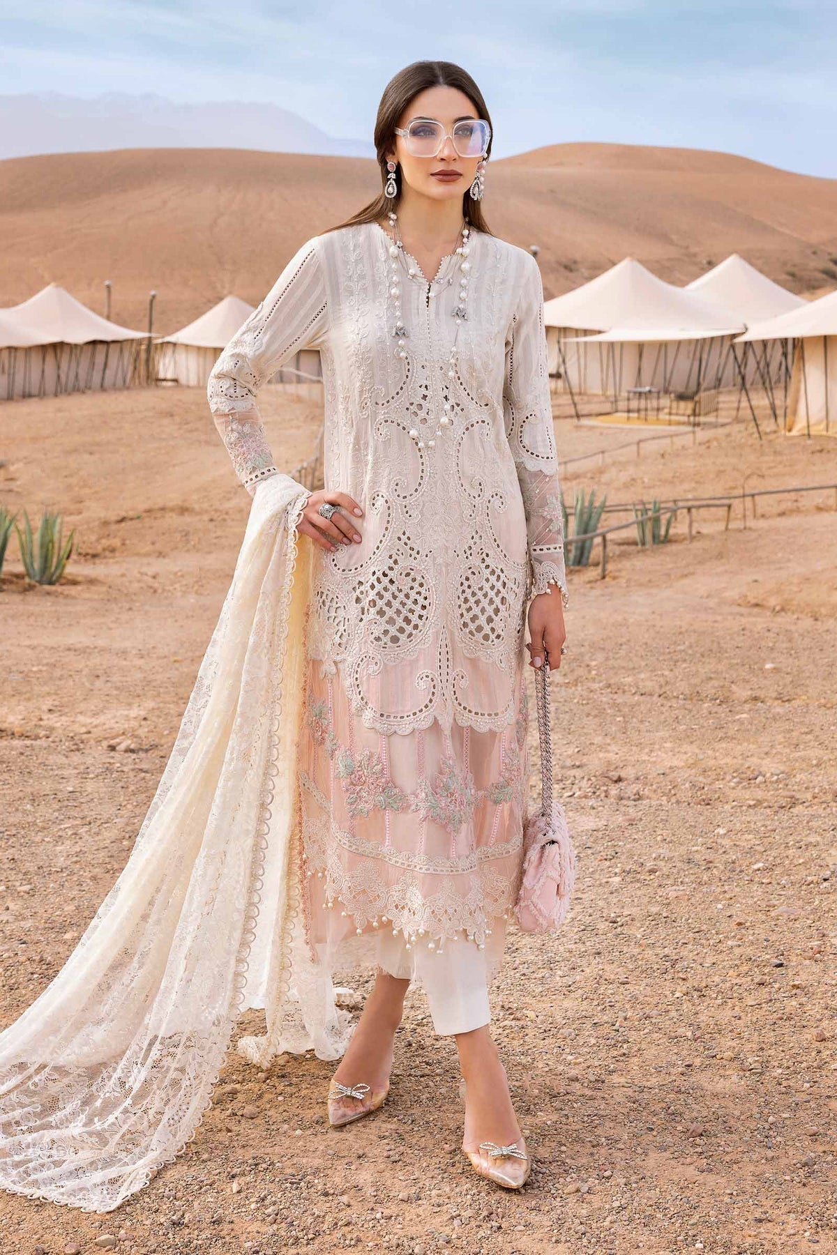 Maria B | Luxury Lawn 25 | D-2515-A - Official Maria B stockist in UK - Sakeena London