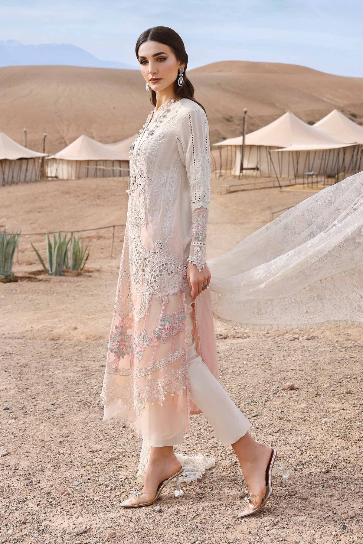 Maria B | Luxury Lawn 25 | D-2515-A - Official Maria B stockist in UK - Sakeena London