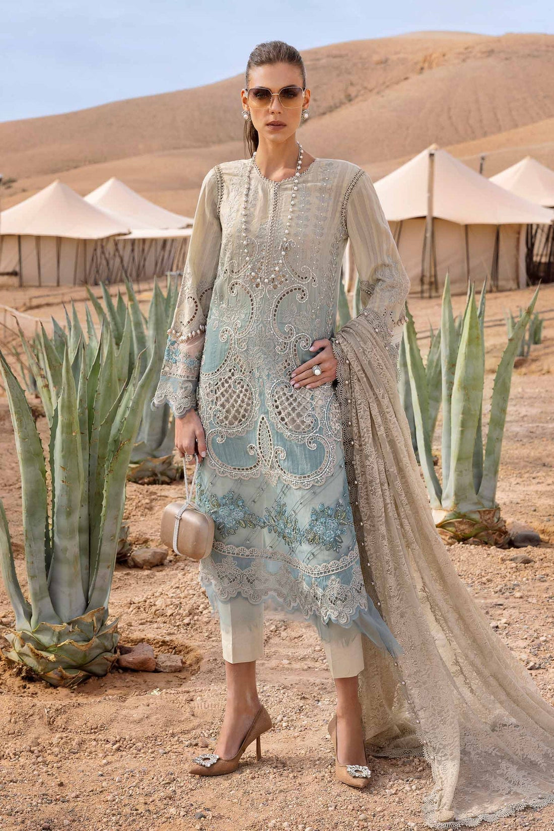 Maria B | Luxury Lawn 25 | D-2515-B - Official Maria B stockist in UK - Sakeena London