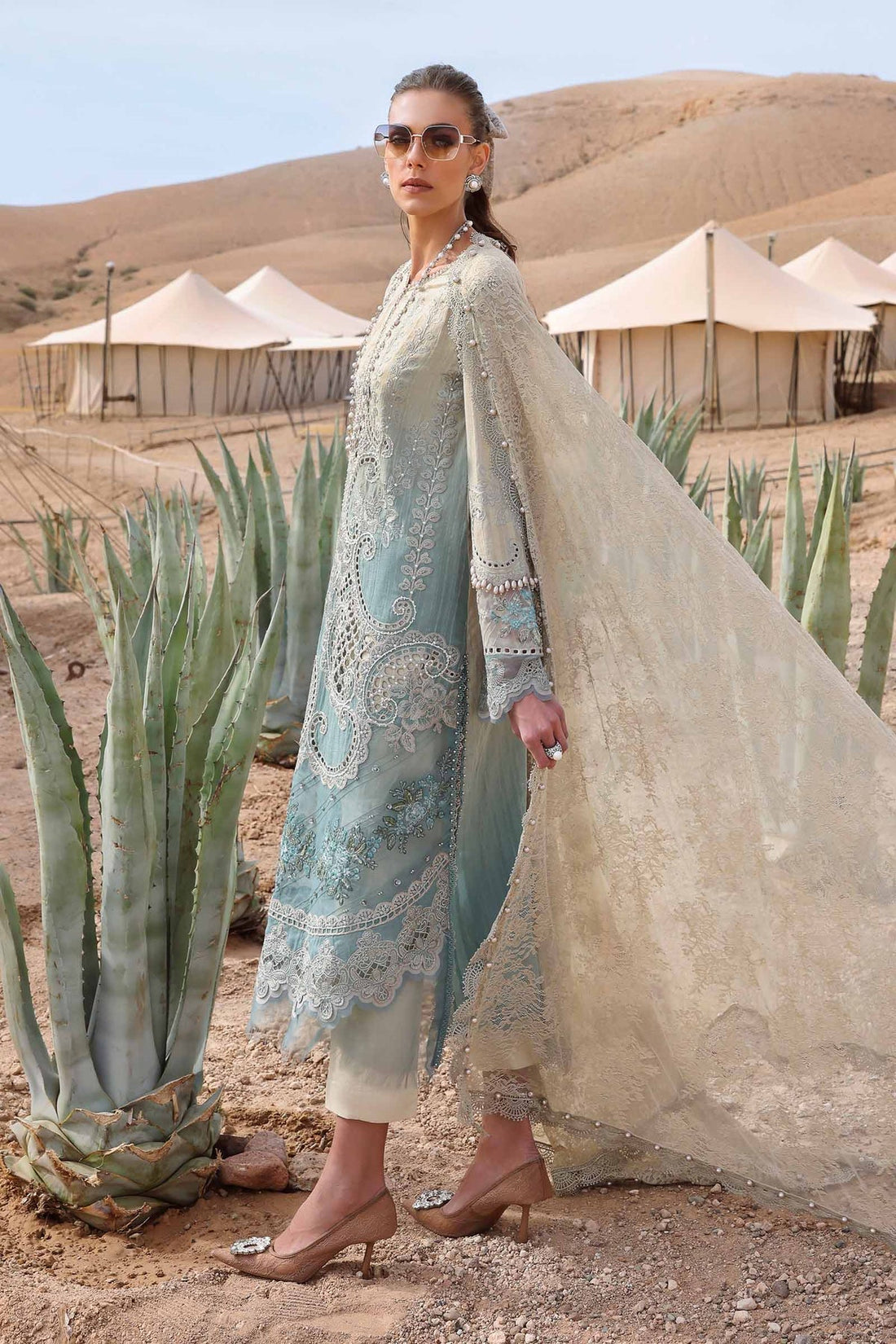 Maria B | Luxury Lawn 25 | D-2515-B - Official Maria B stockist in UK - Sakeena London