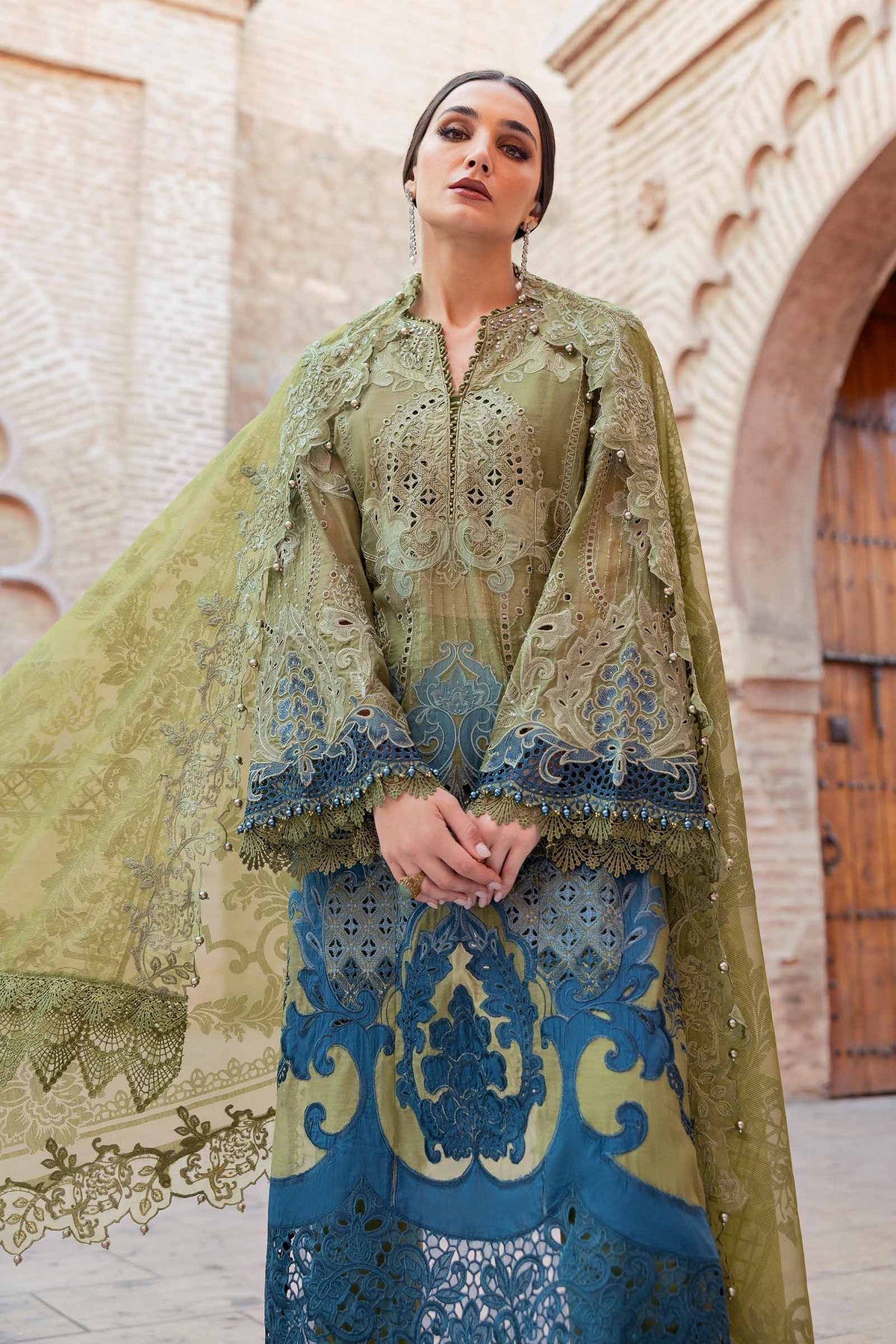 Maria B | Luxury Lawn 25 | D-2501-A - Official Maria B stockist in UK - Sakeena London