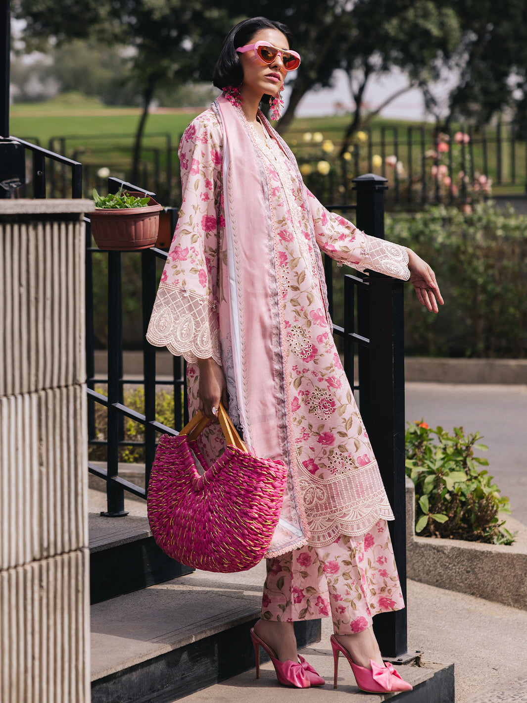 Mahnur | Broadway Luxury Lawn 25 | Lotus - Official Mahnur stockist in UK - Sakeena London