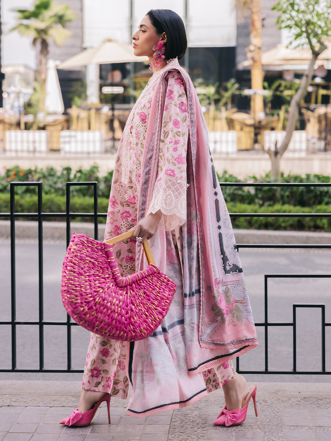 Mahnur | Broadway Luxury Lawn 25 | Lotus - Official Mahnur stockist in UK - Sakeena London