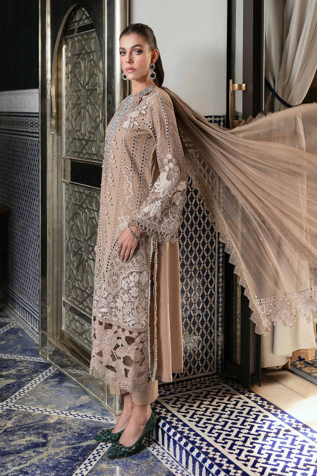 Maria B | Luxury Lawn 25 | D-2502-A - Official Maria B stockist in UK - Sakeena London