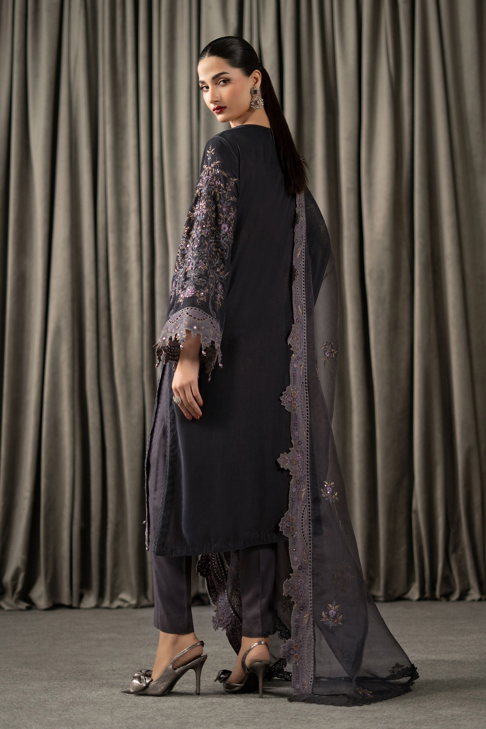 Maria B | Winter Luxe Pret 25 | WLS-1305 - Official Maria B stockist in UK - Sakeena London