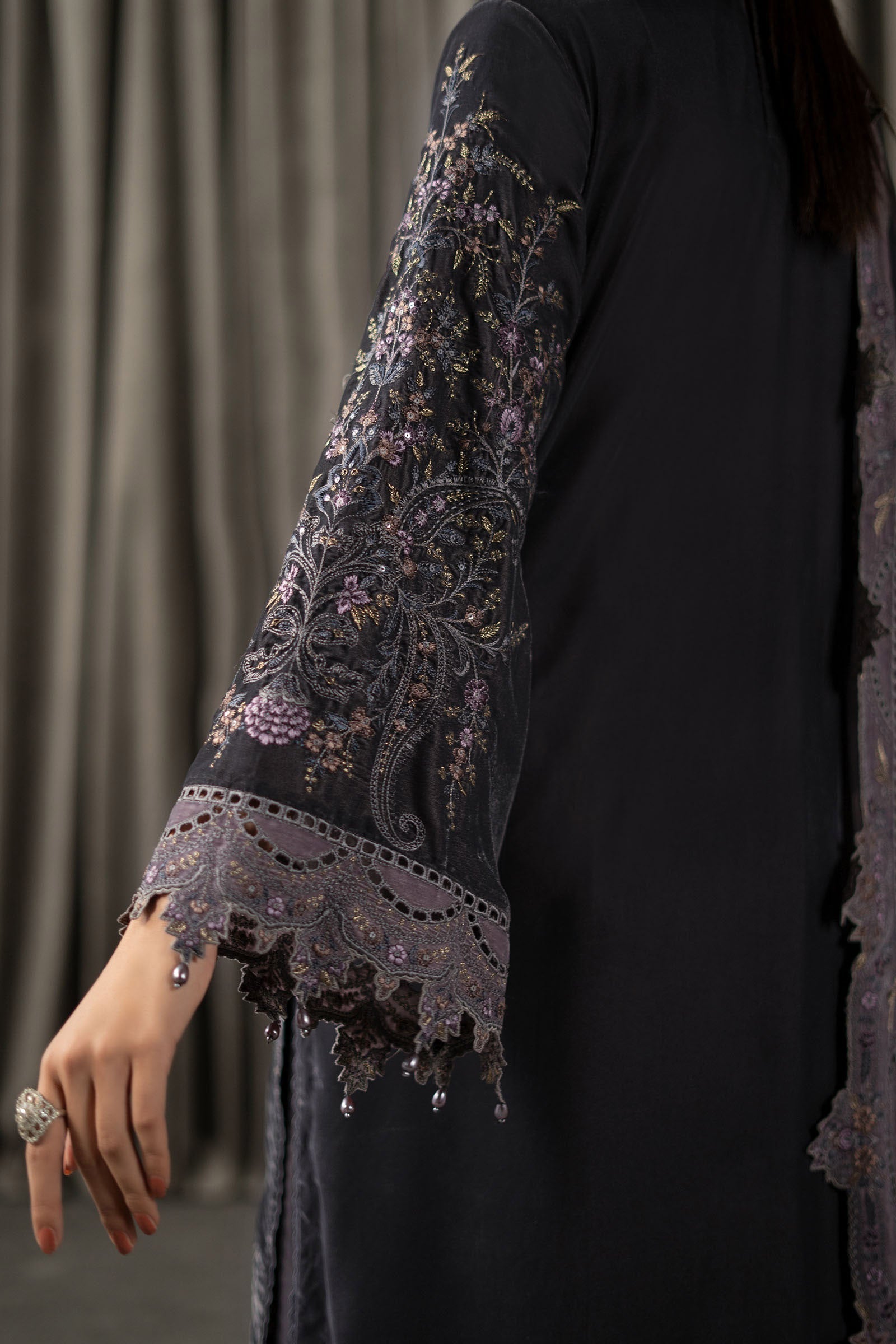 Maria B | Winter Luxe Pret 25 | WLS-1305 - Official Maria B stockist in UK - Sakeena London