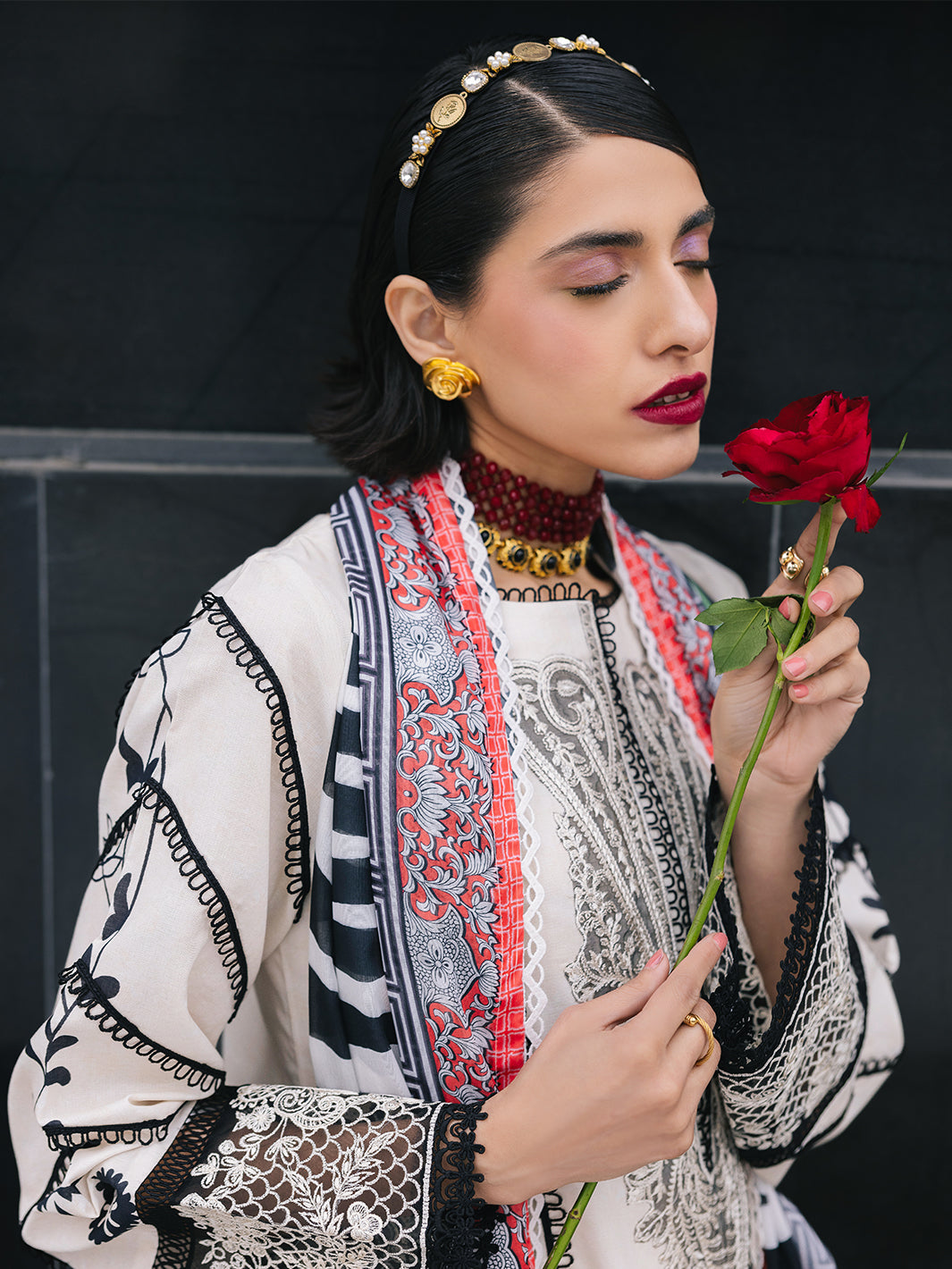 Mahnur | Broadway Luxury Lawn 25 | Freesia - Official Mahnur stockist in UK - Sakeena London