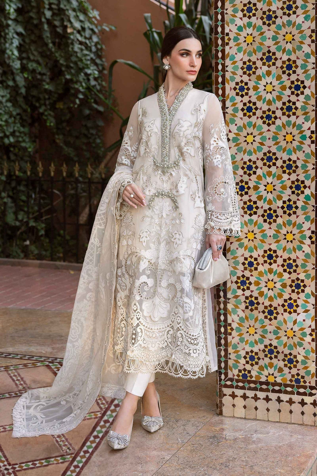 Maria B | Luxury Lawn 25 | D-2506-A - Official Maria B stockist in UK - Sakeena London