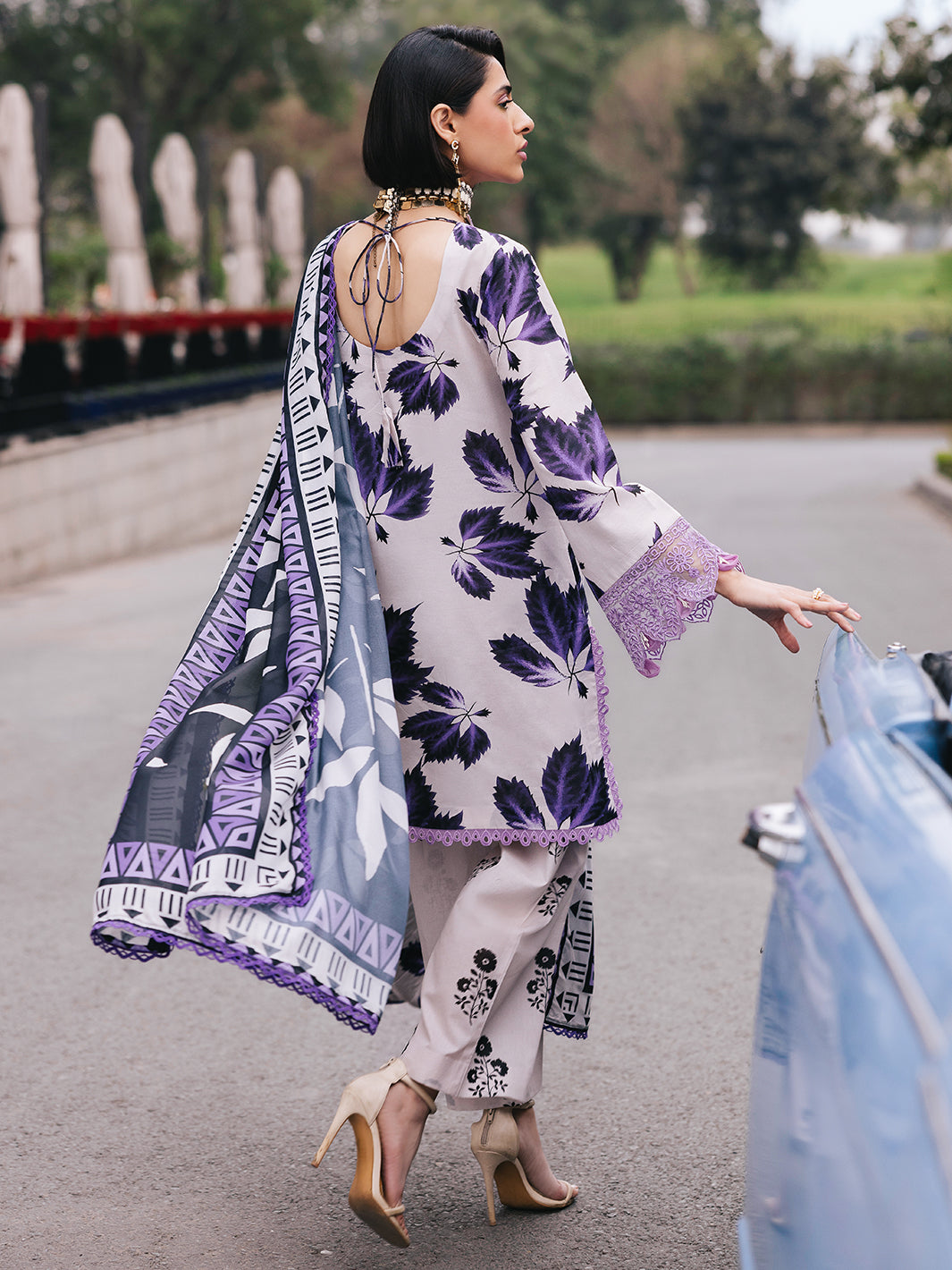 Mahnur | Broadway Luxury Lawn 25 | Lilac - Official Mahnur stockist in UK - Sakeena London
