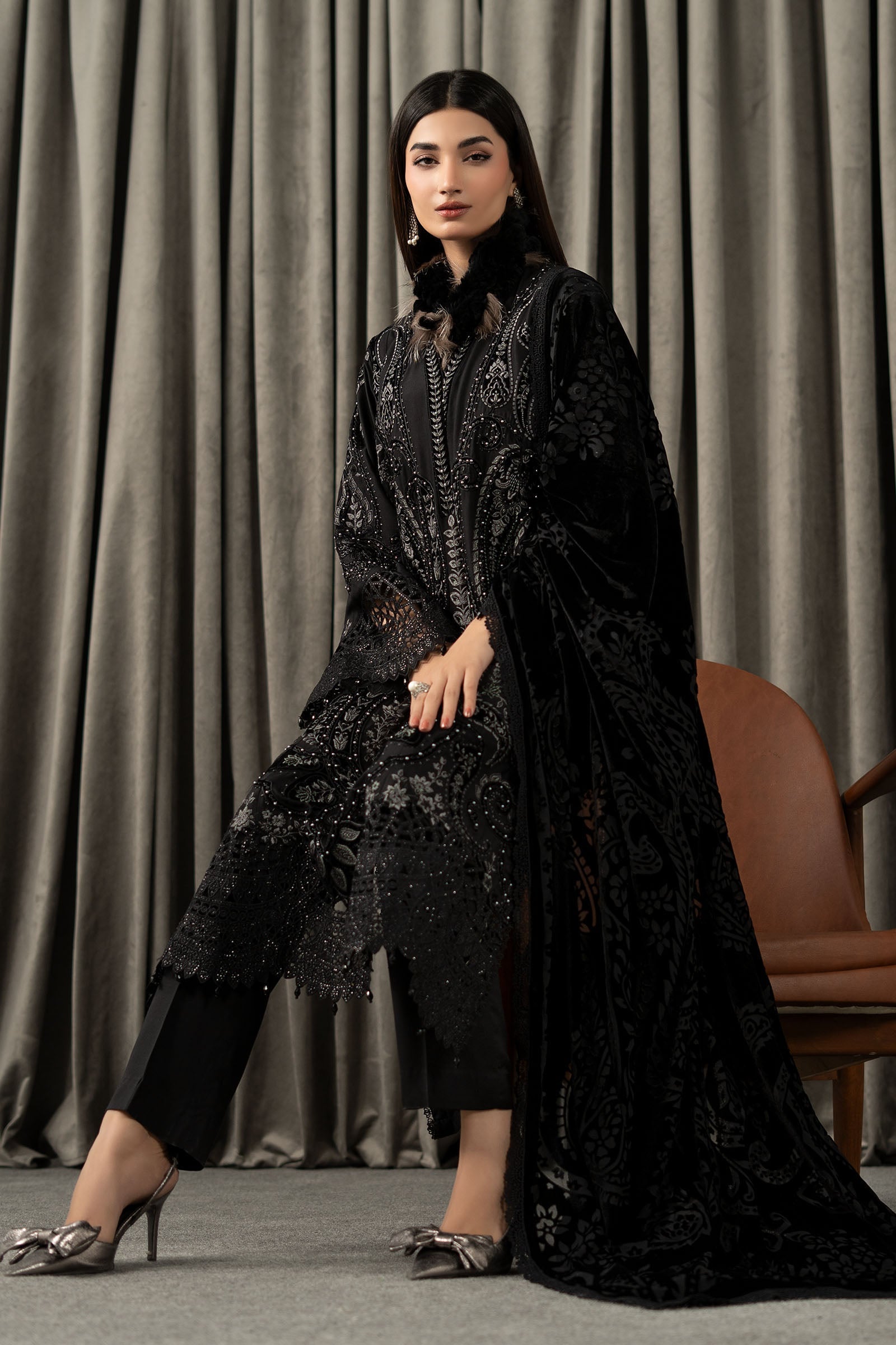 Maria B | Winter Luxe Pret 25 | WLS-1307-Black - Official Maria B stockist in UK - Sakeena London