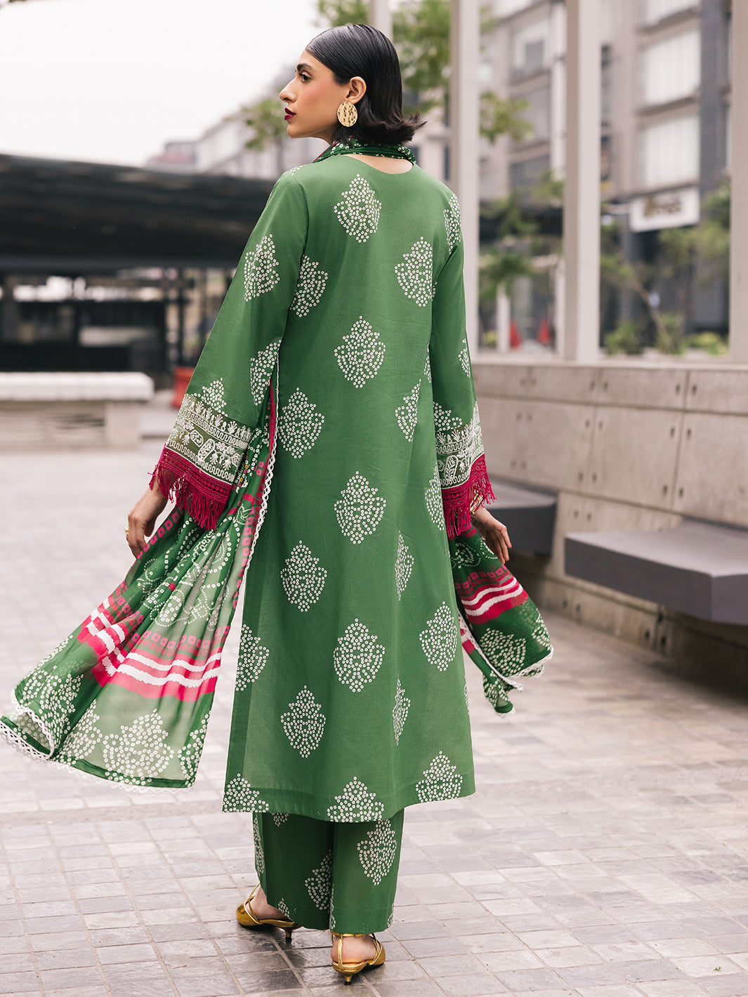Mahnur | Broadway Luxury Lawn 25 | Sagebloom - Official Mahnur stockist in UK - Sakeena London