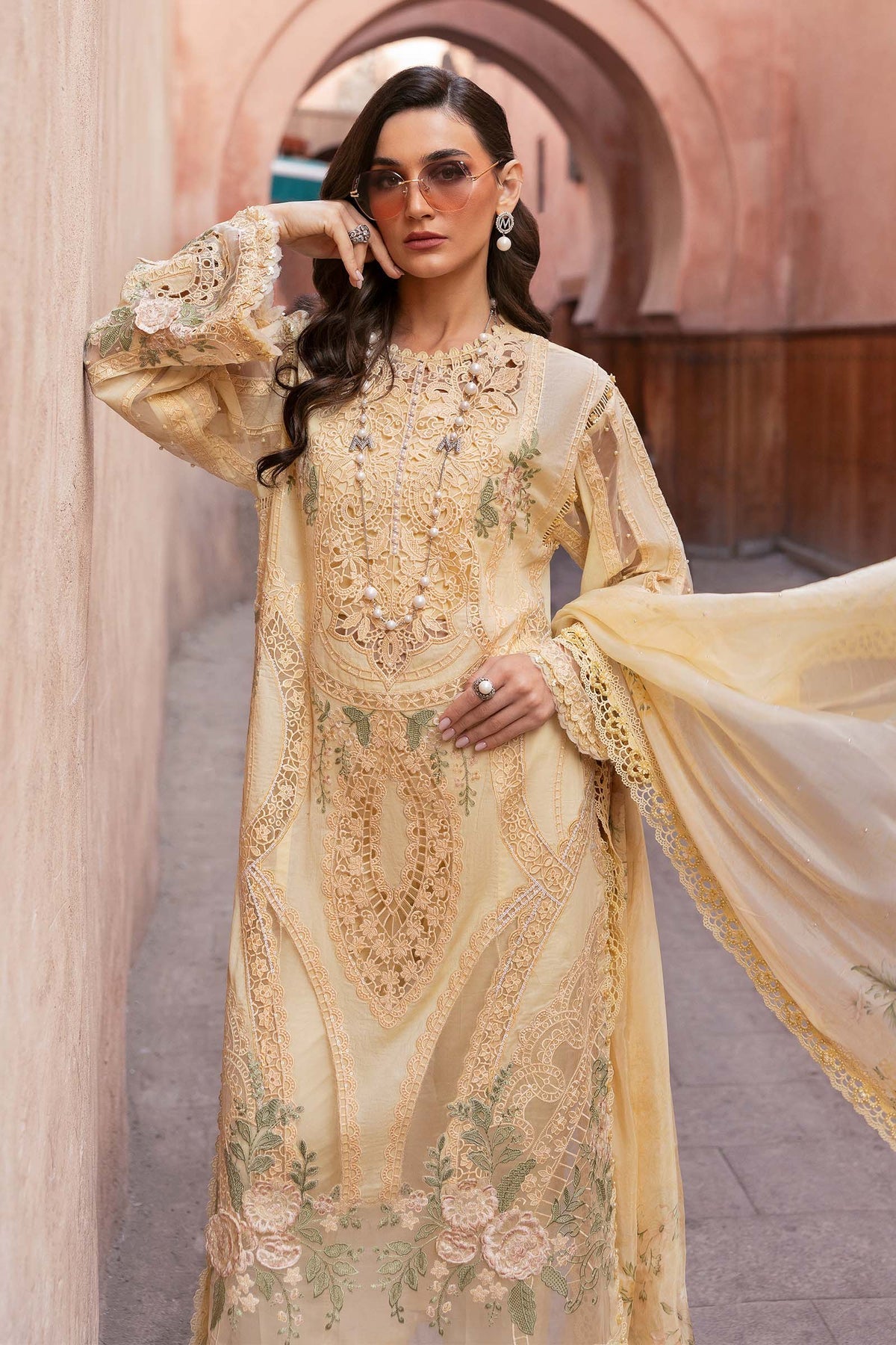 Maria B | Luxury Lawn 25 | D-2509-A - Official Maria B stockist in UK - Sakeena London
