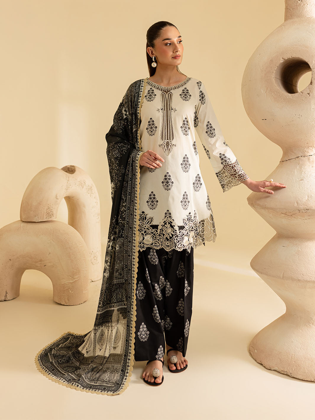 Mahnur | Leila Printkari Edit 25 | LP - 09 - Official Mahnur stockist in UK - Sakeena London