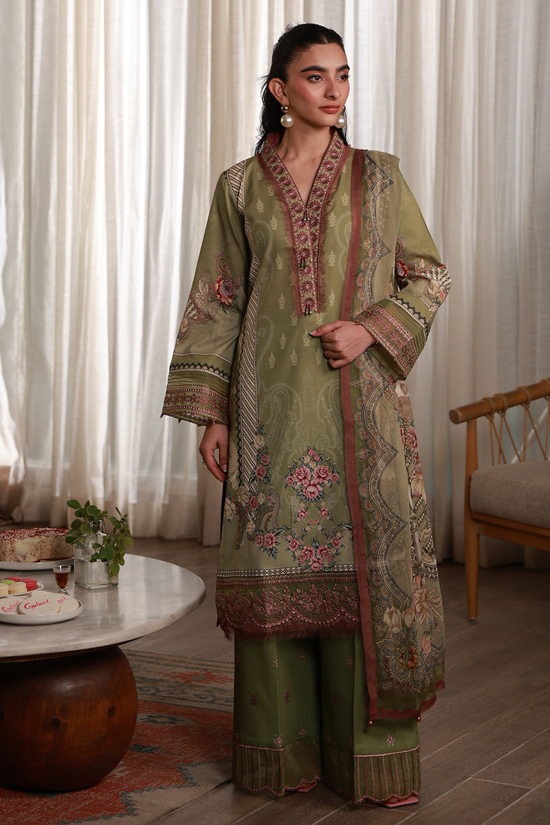 Gulaal | Delia Lawn | Alma