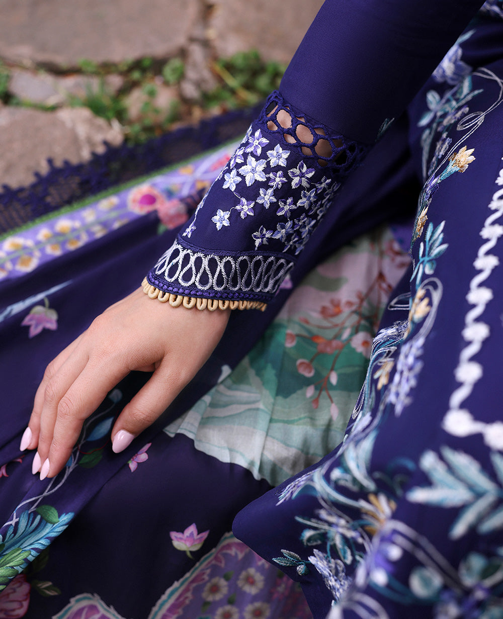 Republic Womenswear | Talia Luxury Lawn 25 | D3-B - Saia - Official Republic Womenswear stockist in UK - Sakeena London