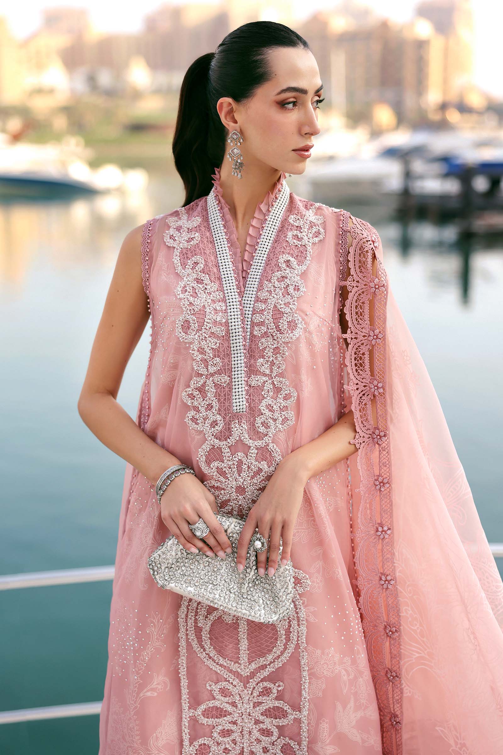 Maria B | Lawn 26 | D-2604-B