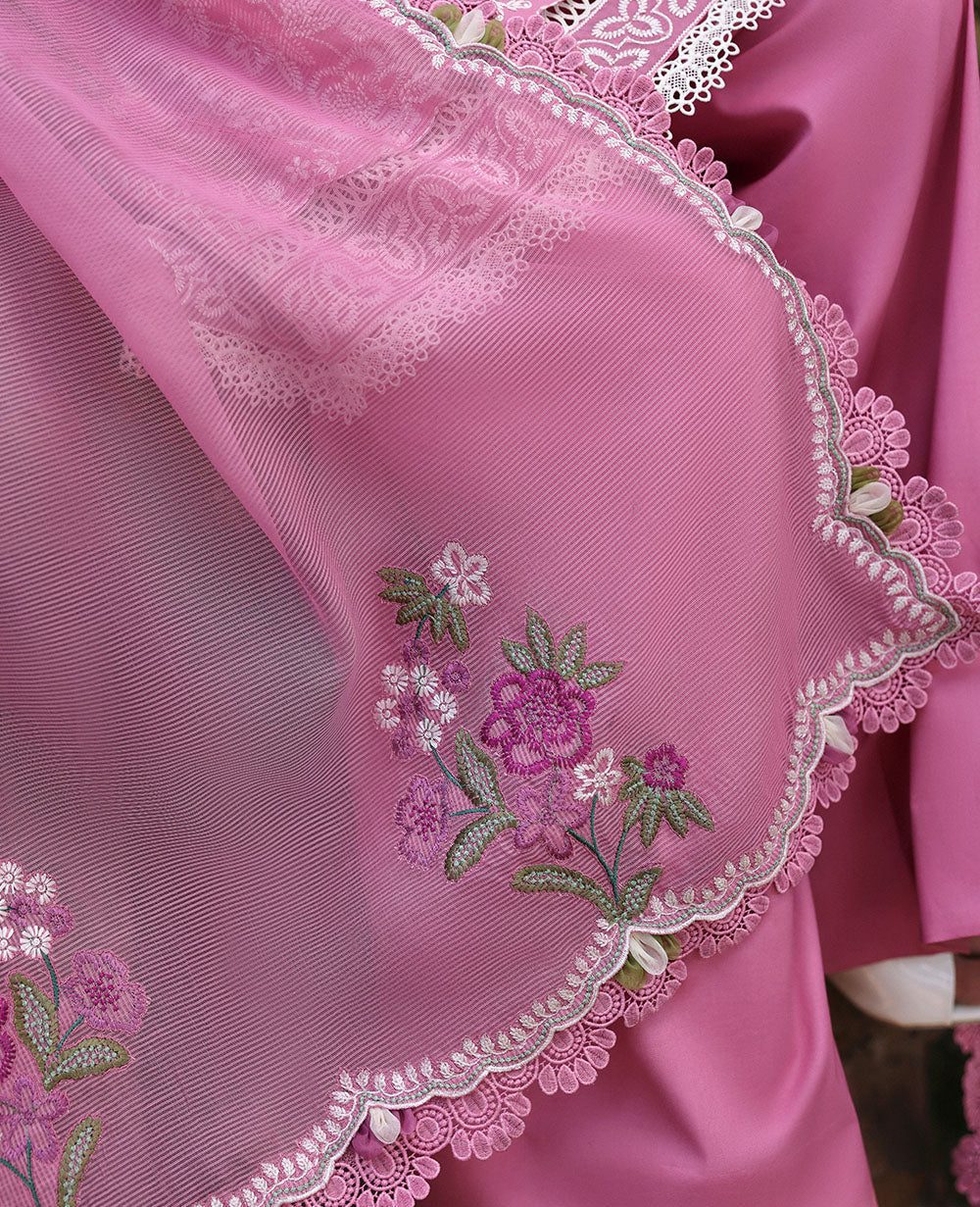 Republic Womenswear | Talia Luxury Lawn 25 | D8-A - Revaa - Official Republic Womenswear stockist in UK - Sakeena London