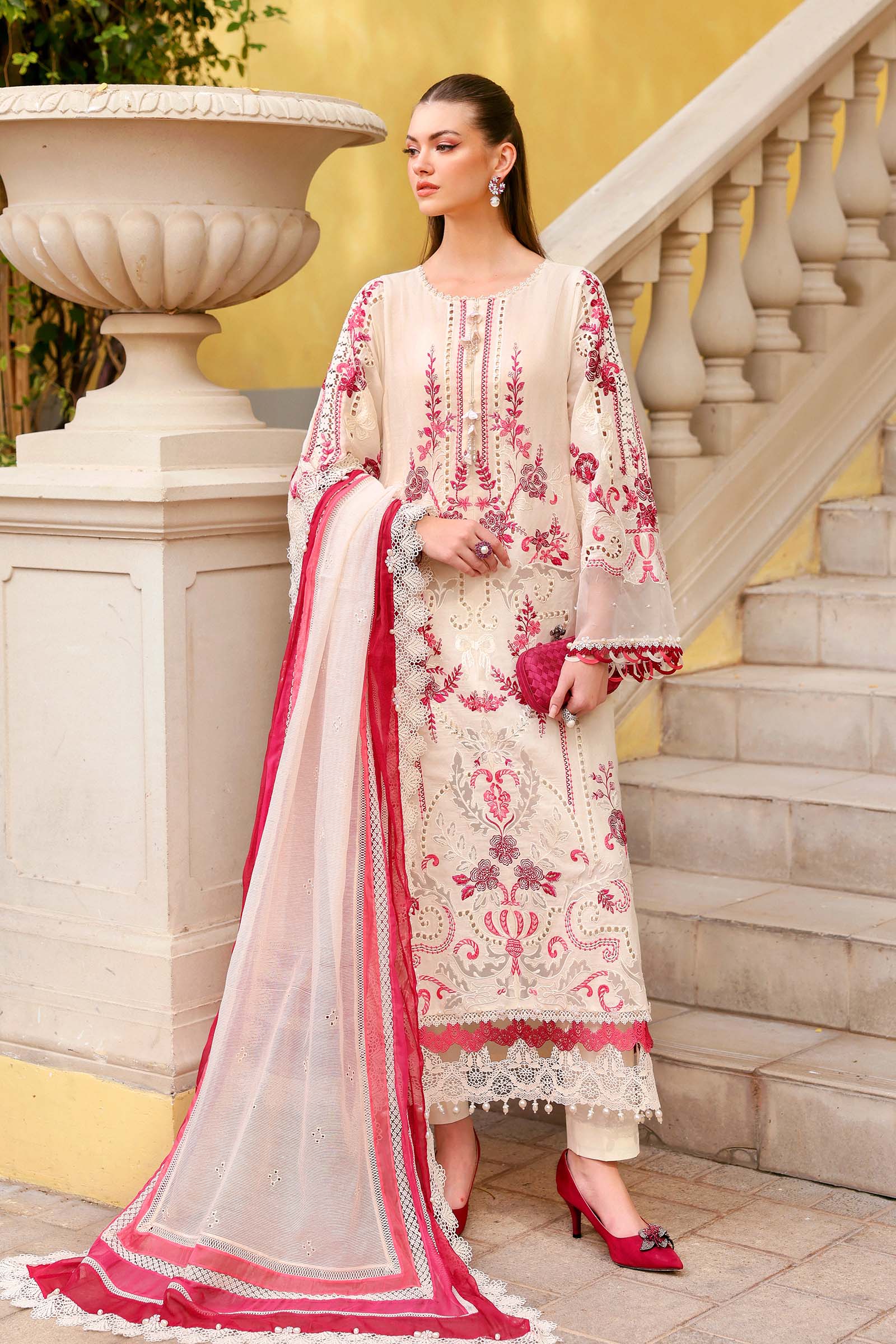 Maria B | Lawn 26 | D-2609-A