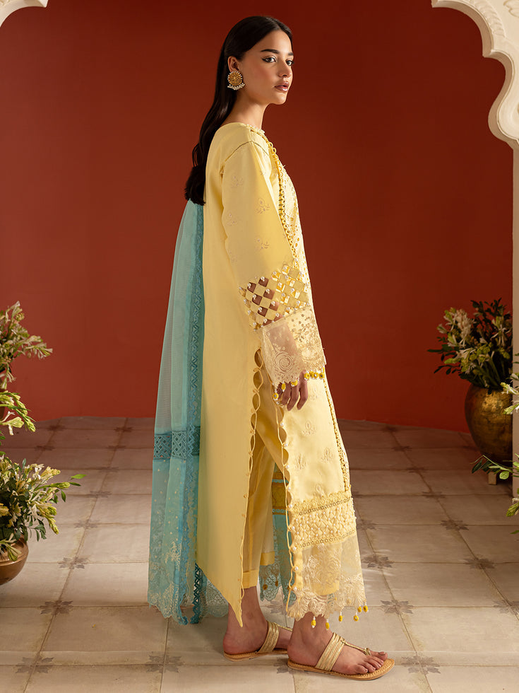 Parishay | Dastan e Noor Lawn | DSC-11 - Official Parishay stockist in UK - Sakeena London