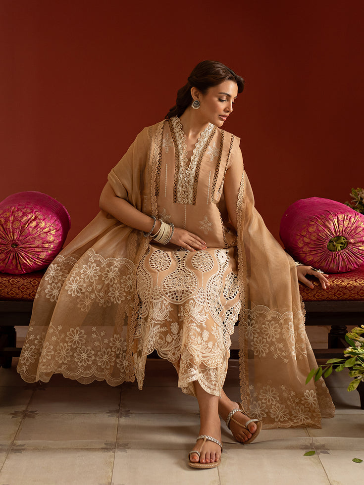 Parishay | Dastan e Noor Lawn | DSC-13 - Official Parishay stockist in UK - Sakeena London