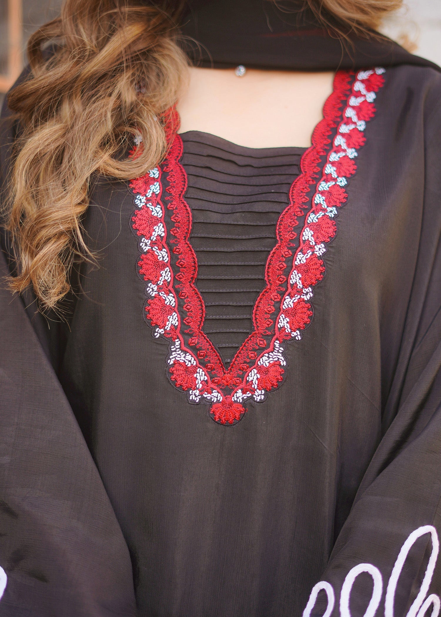 Fozia Khalid | Silk Spire | NOIR - Official Fozia Khalid stockist in UK - Sakeena London