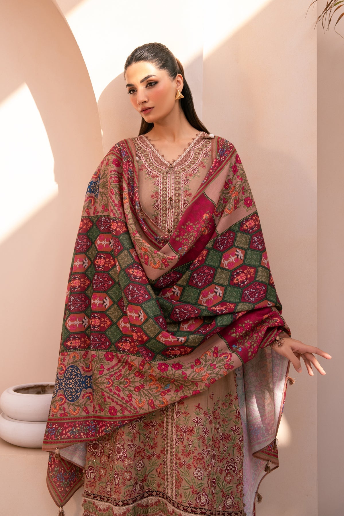 Xenia Formals | Rang e Khizan | DAFIYAH - Official Xenia Formals stockist in UK - Sakeena London