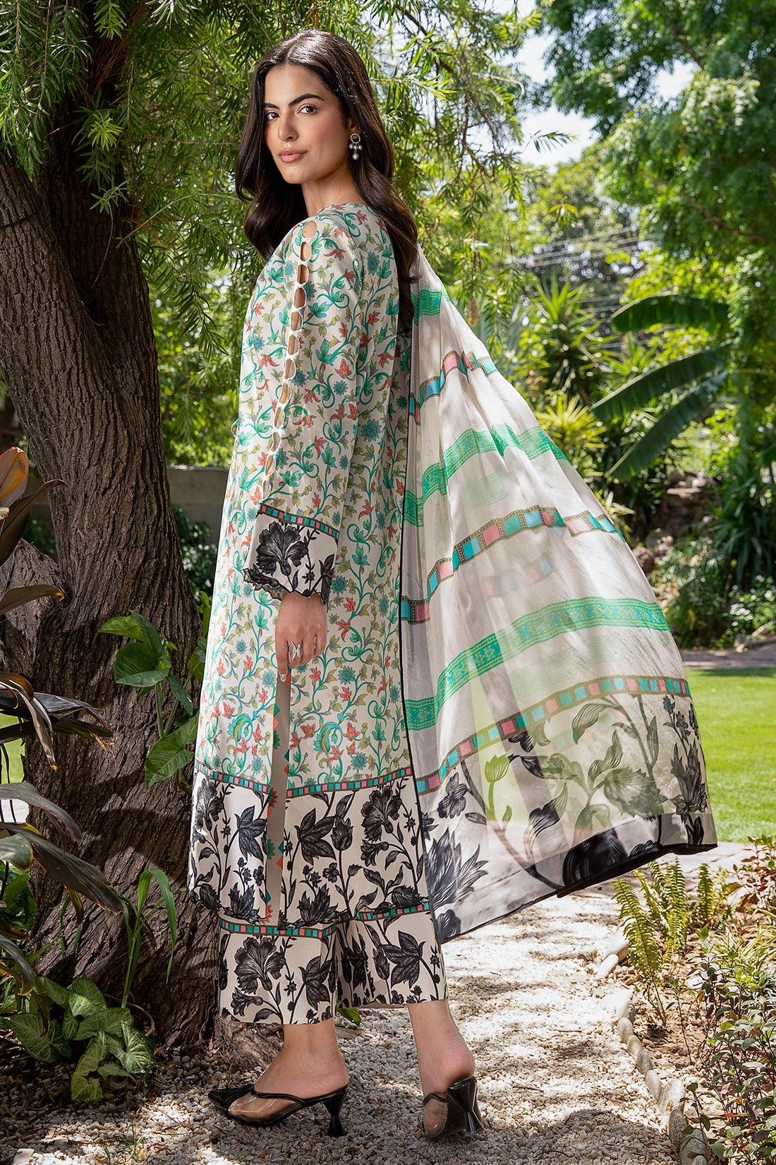 Charizma | C Print Lawn | CP6-27