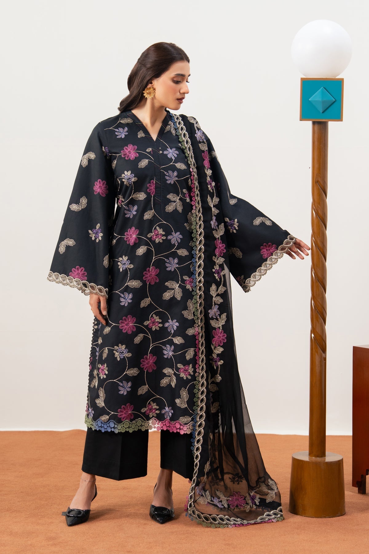 Xenia Formals | Namah Lawn 26 | REVER BLOOM